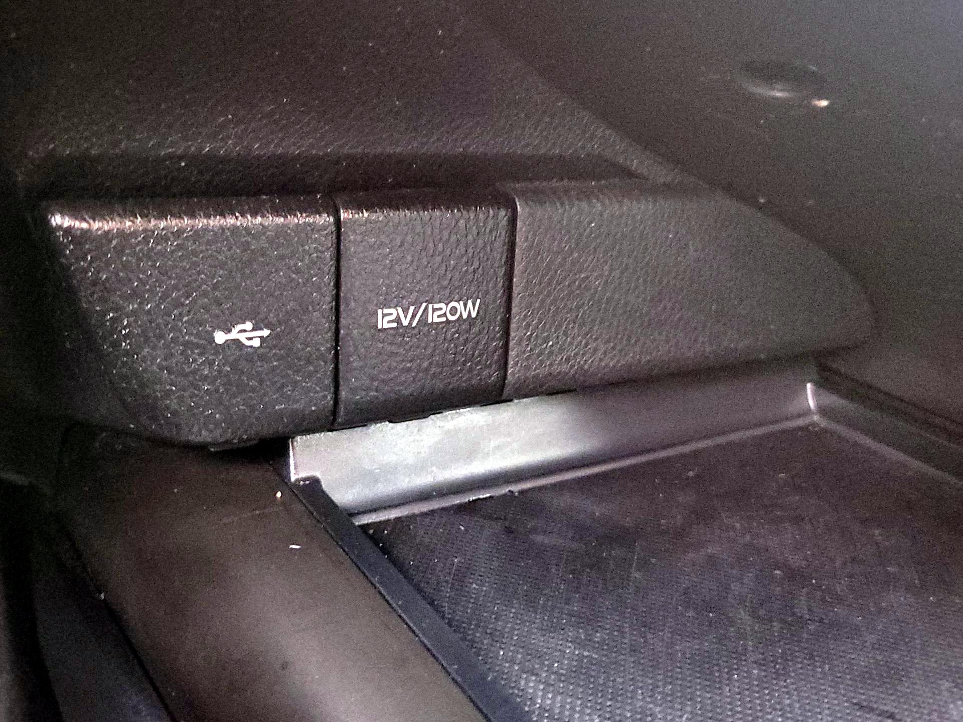 Thumbnail: 2023 Toyota Camry - 18