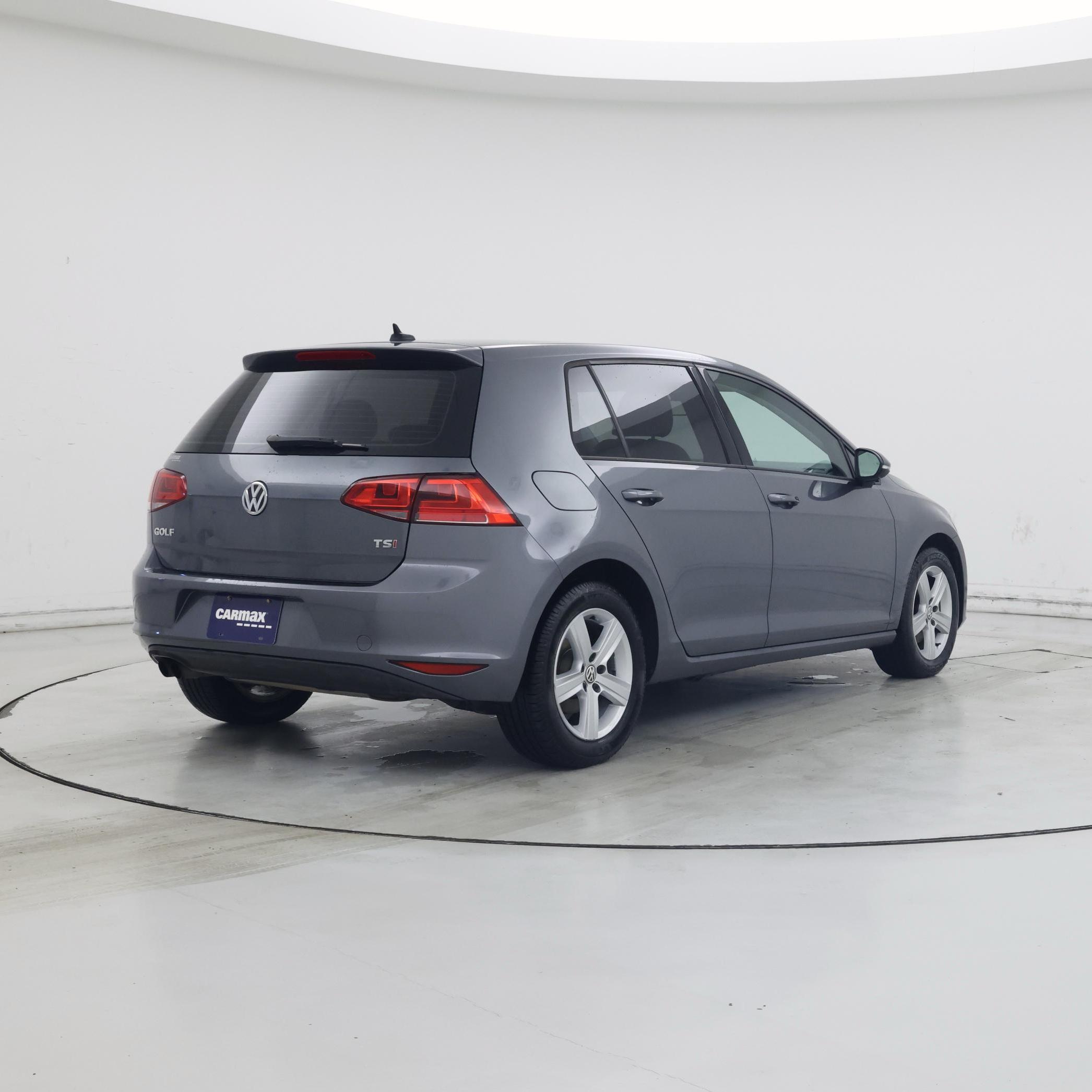 Thumbnail: 2017 Volkswagen Golf - 8