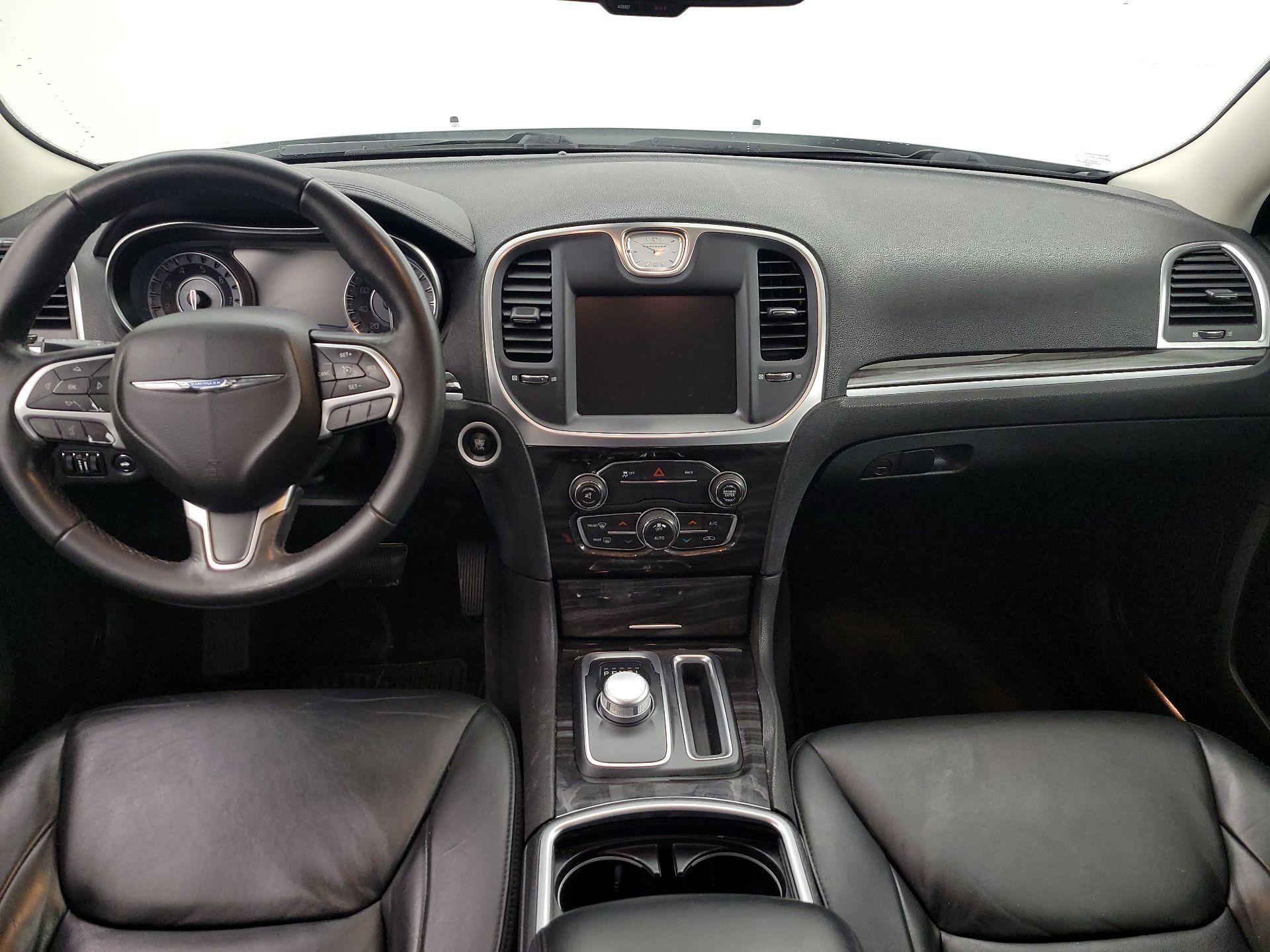 Thumbnail: 2015 Chrysler 300 - 9