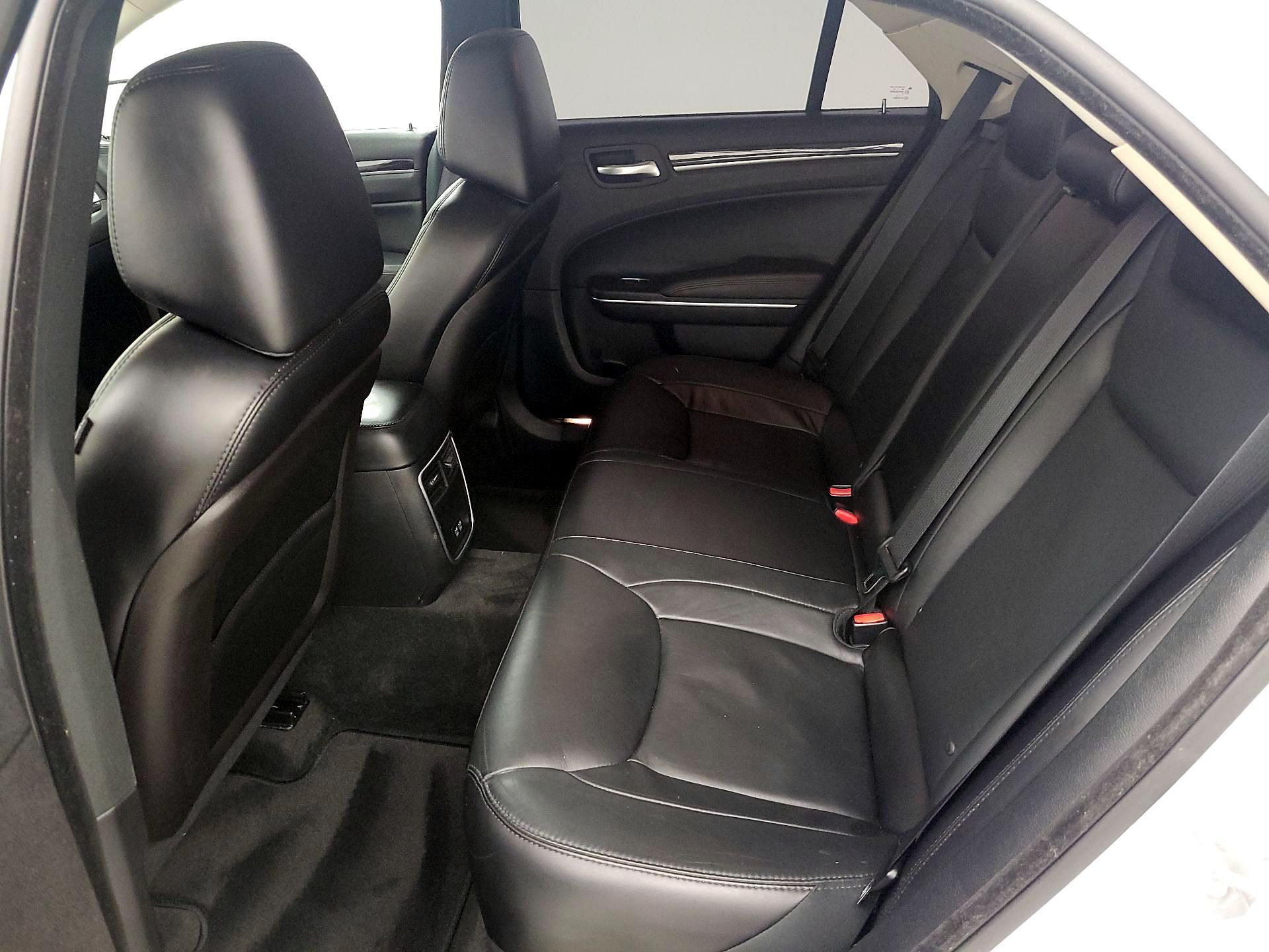 Thumbnail: 2015 Chrysler 300 - 20