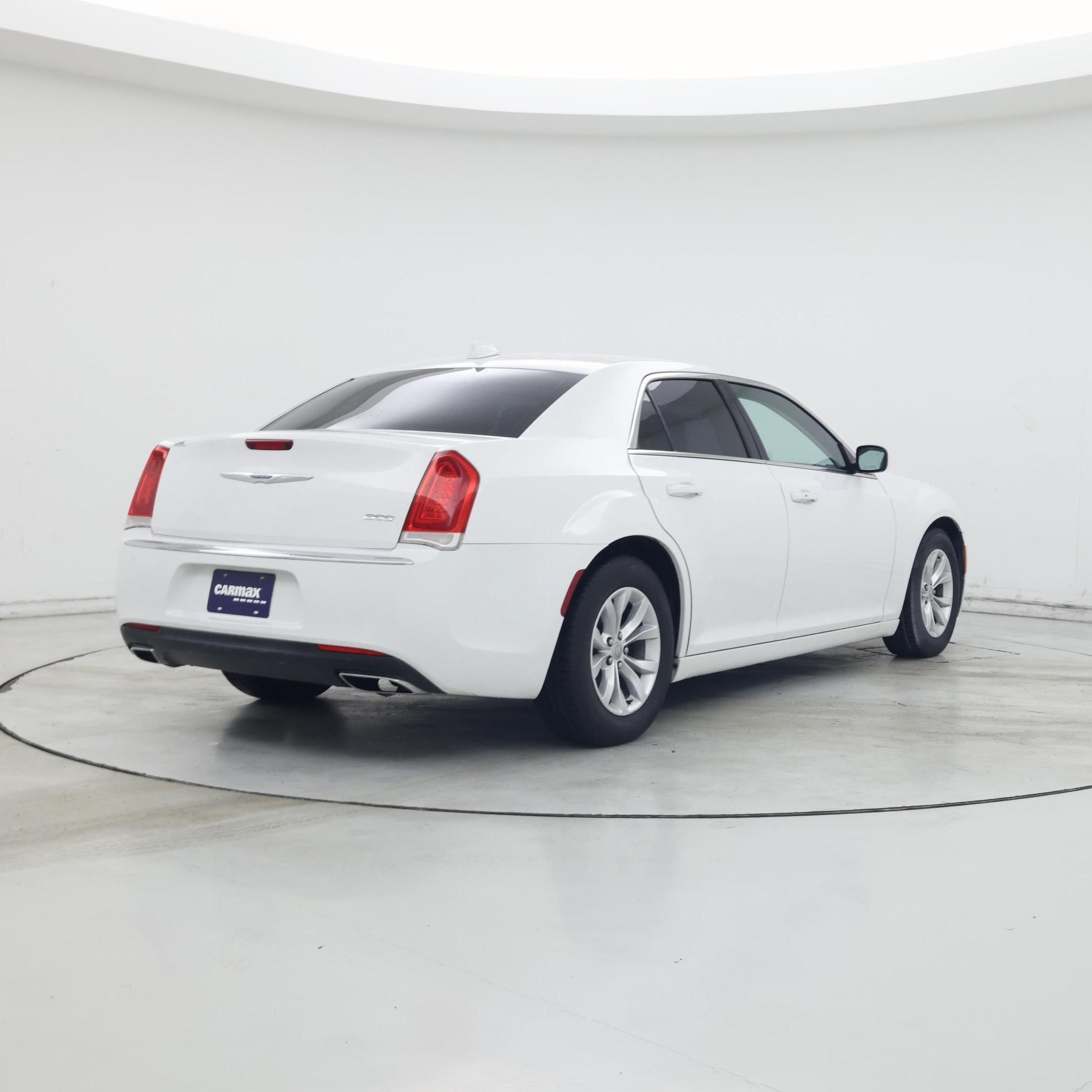 Thumbnail: 2015 Chrysler 300 - 8