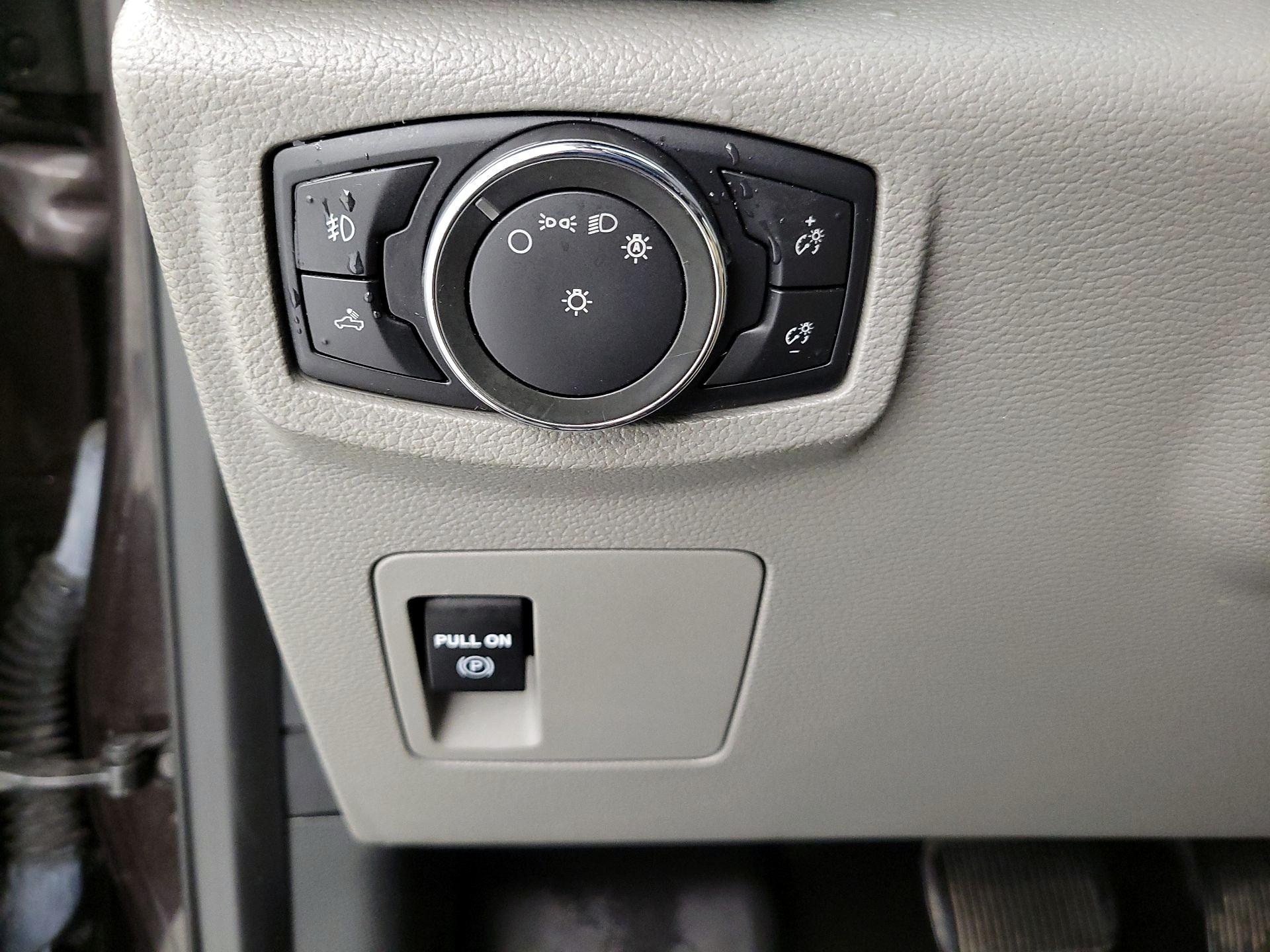 Thumbnail: 2018 Ford F-150 - 13