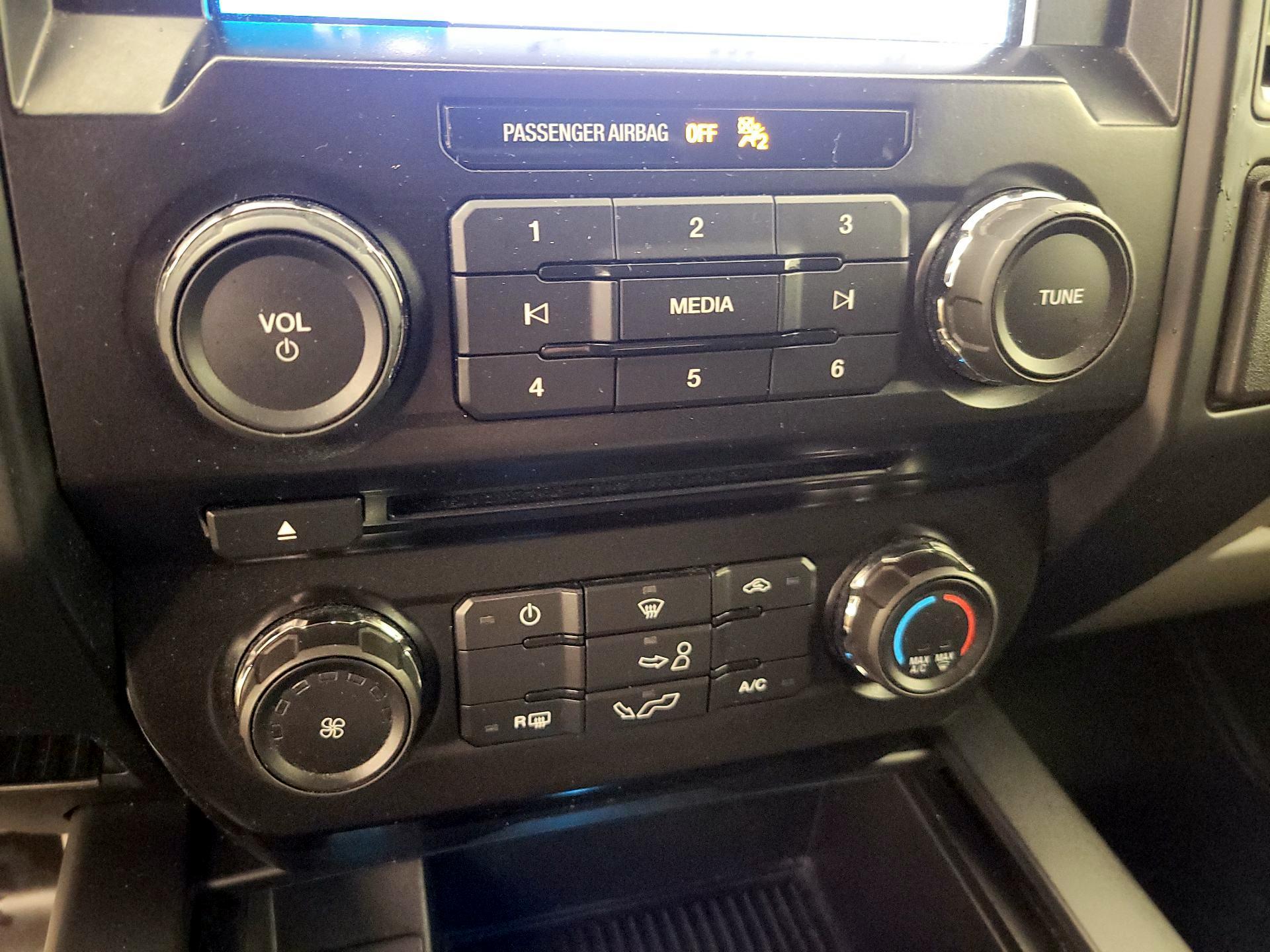 Thumbnail: 2018 Ford F-150 - 16