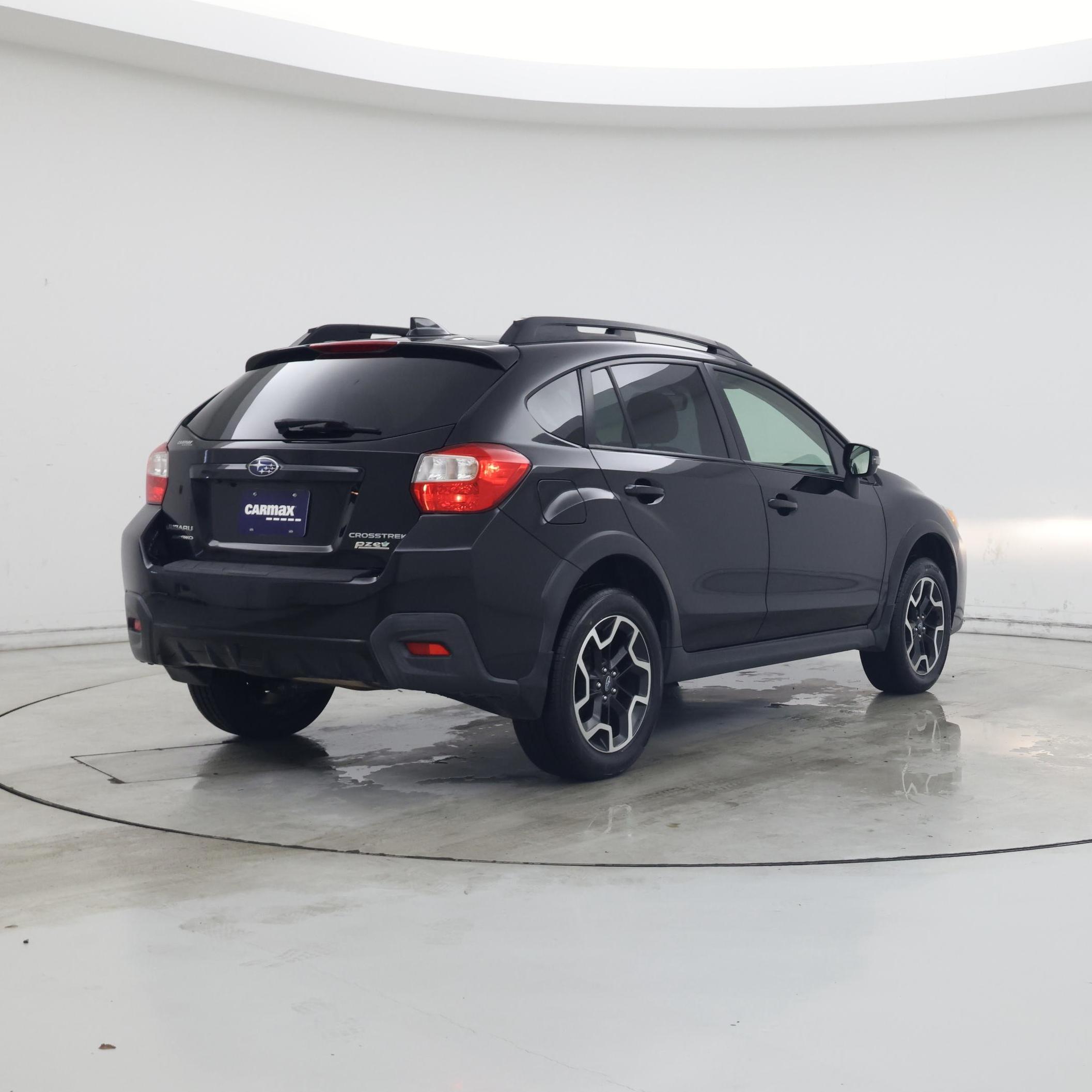 Thumbnail: 2017 Subaru Crosstrek - 8