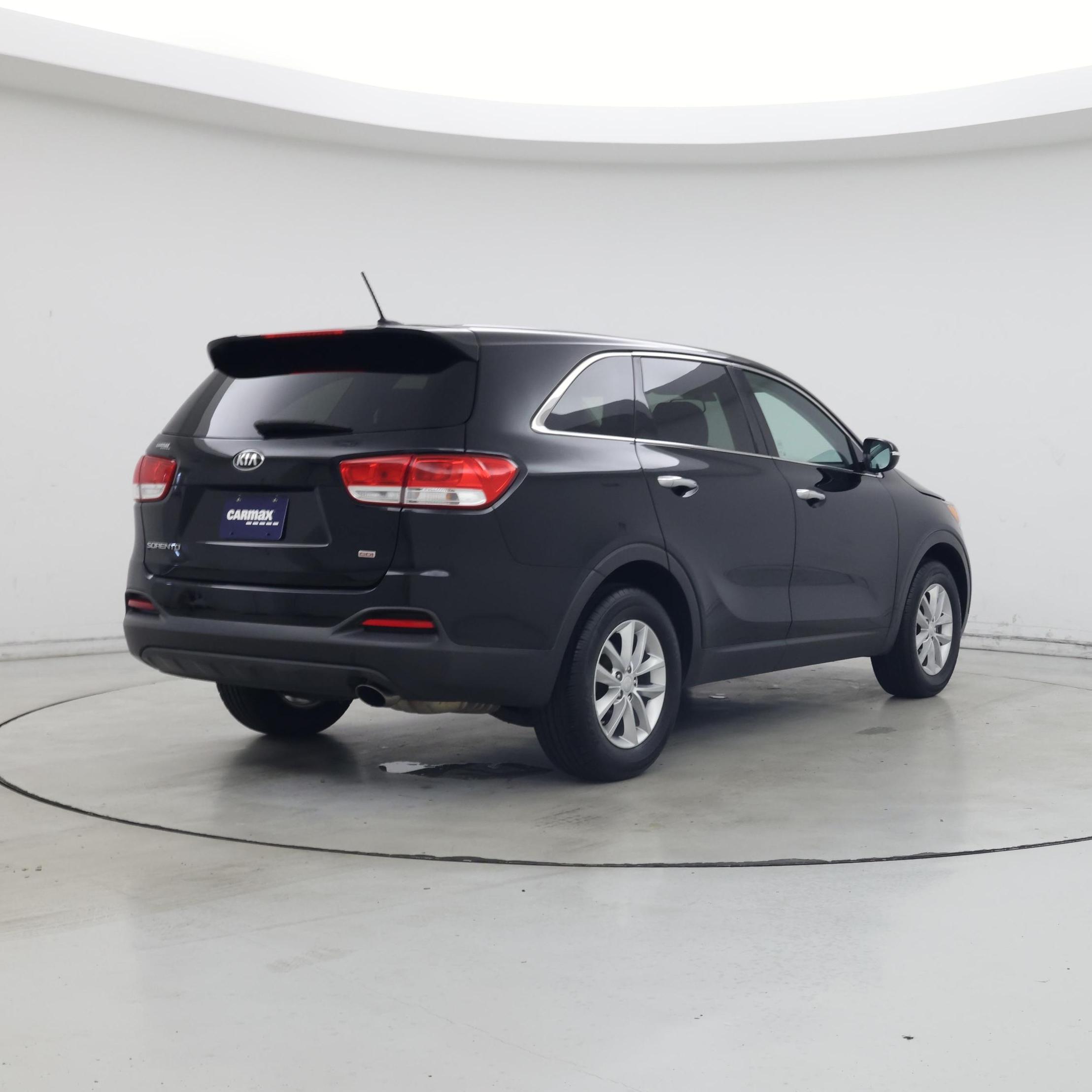 Thumbnail: 2017 Kia Sorento - 8