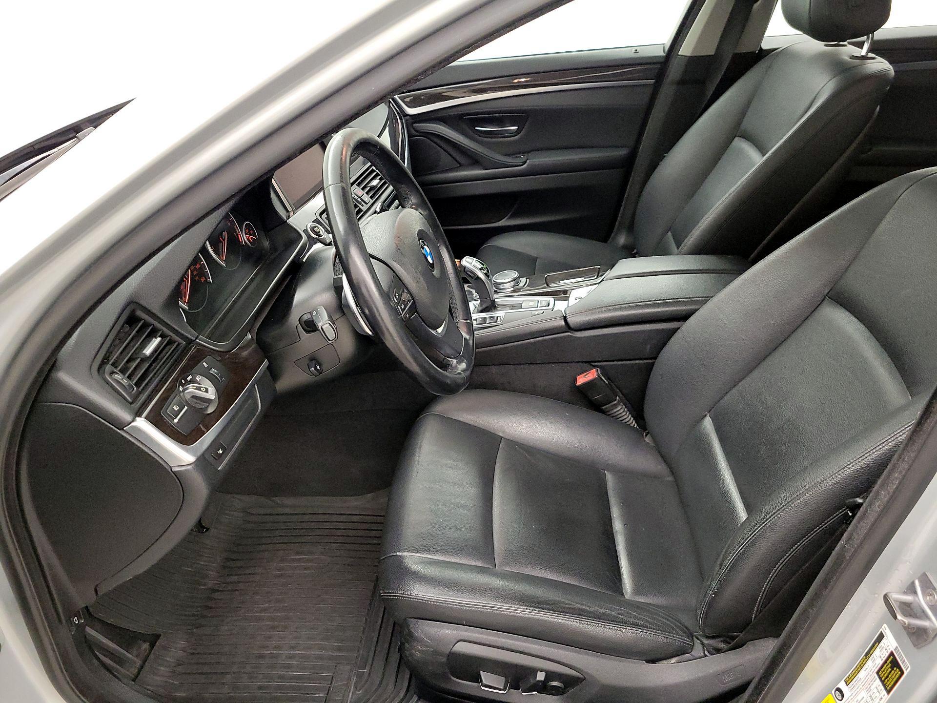 Thumbnail: 2016 BMW 5 Series - 11