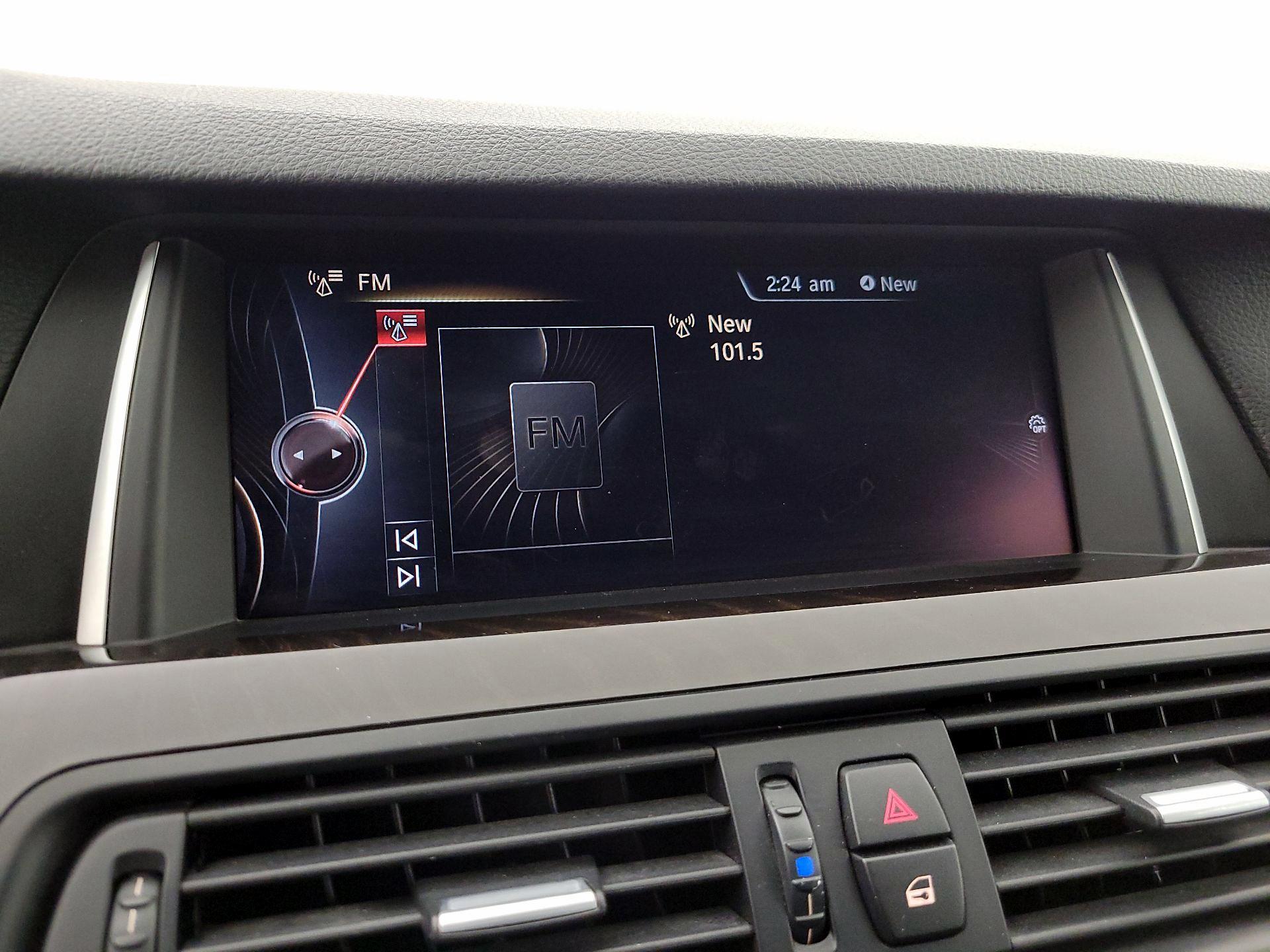 Thumbnail: 2016 BMW 5 Series - 16