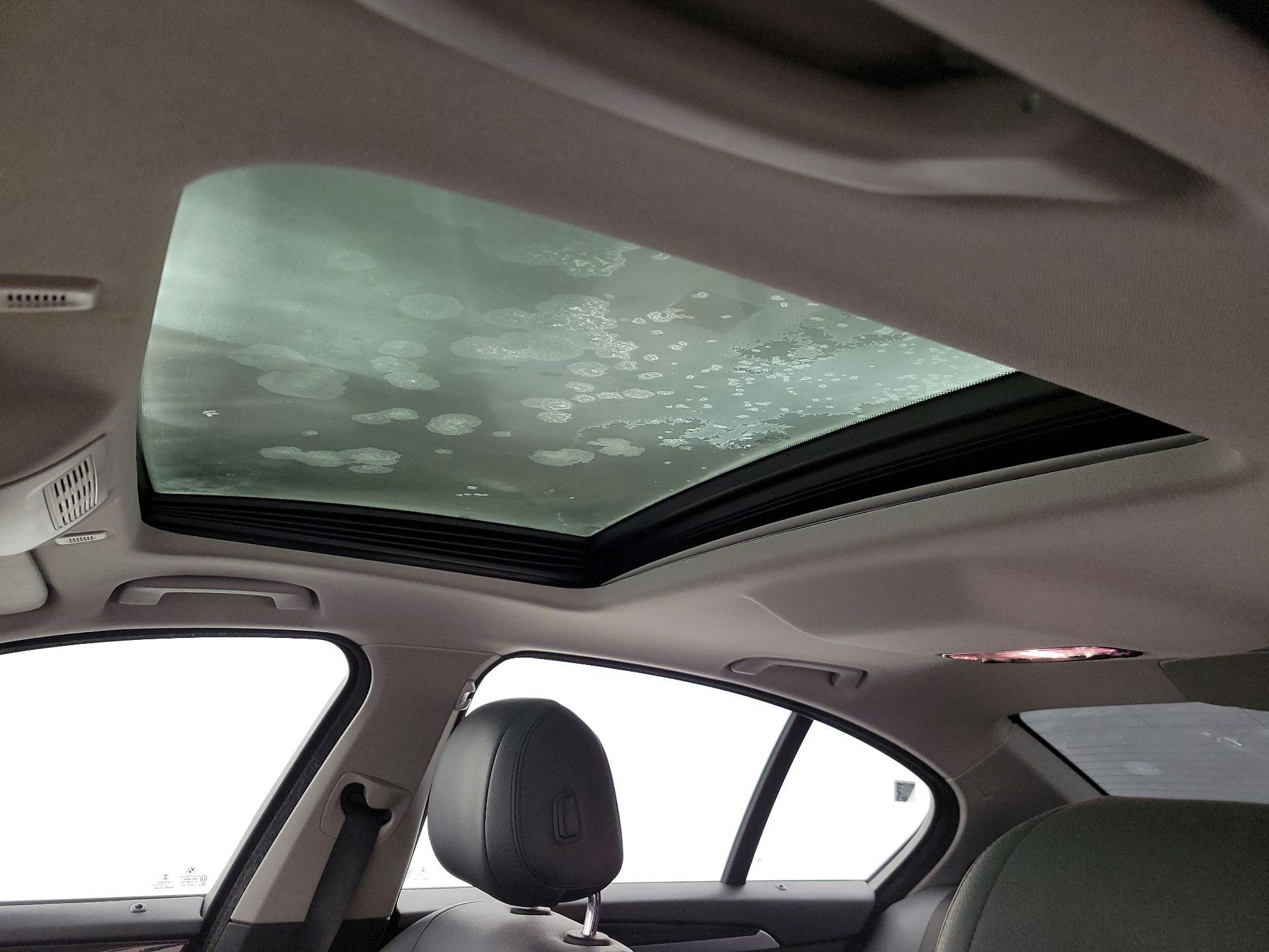 Thumbnail: 2016 BMW 5 Series - 20