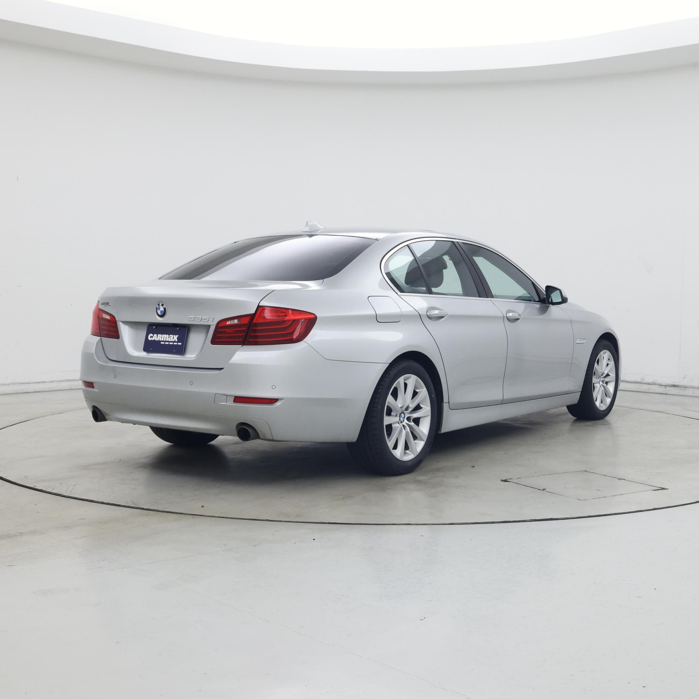 Thumbnail: 2016 BMW 5 Series - 8