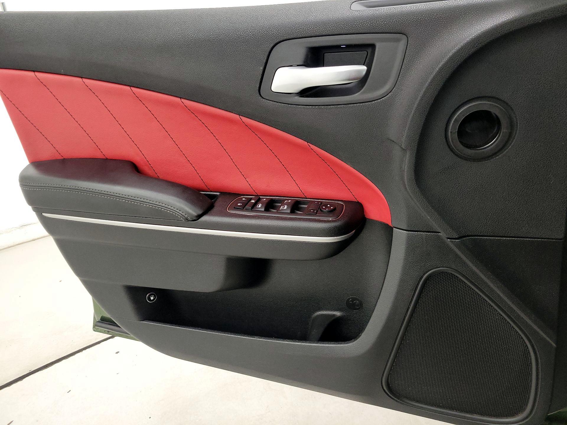 Thumbnail: 2019 Dodge Charger - 12