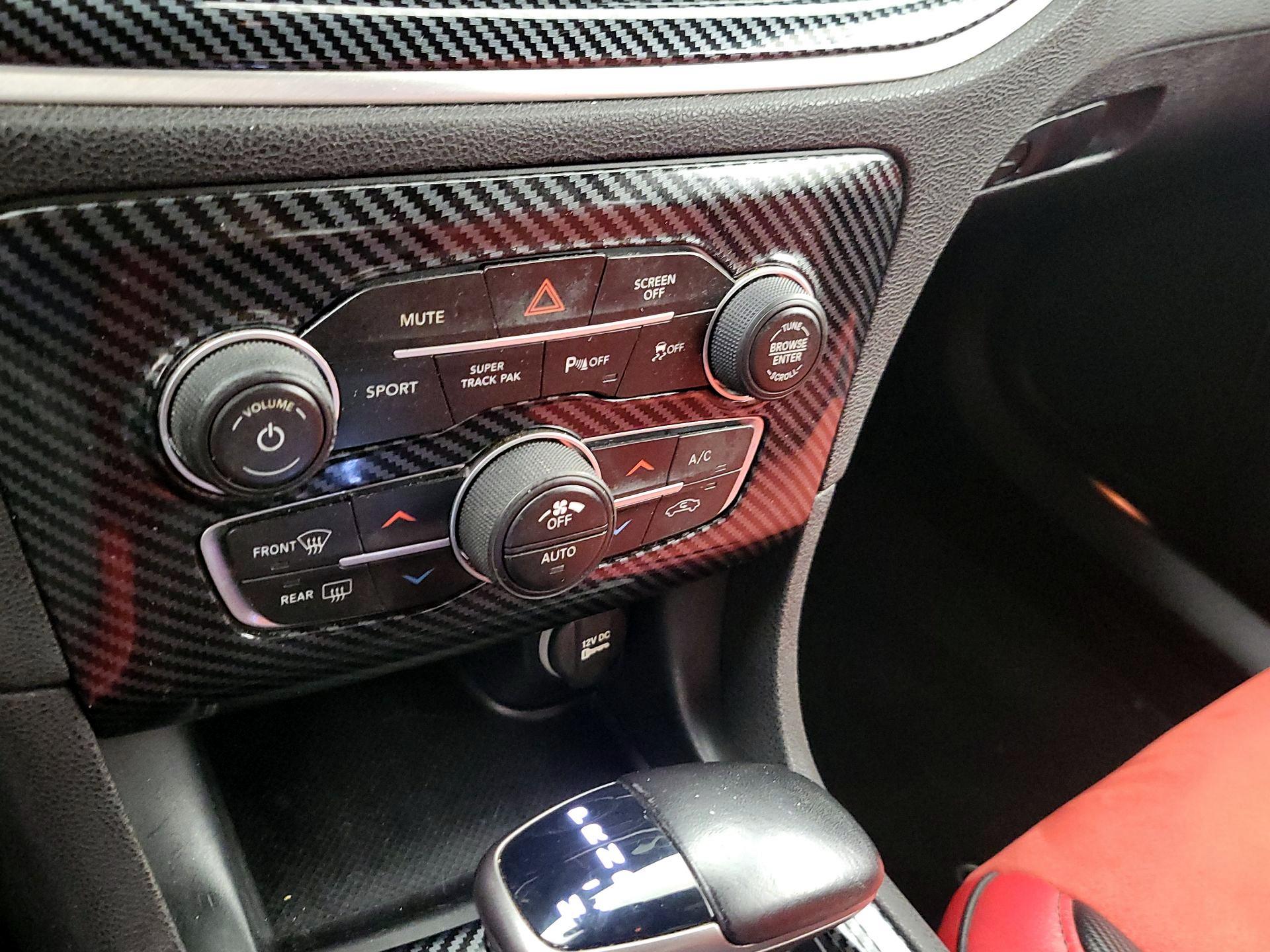 Thumbnail: 2019 Dodge Charger - 16