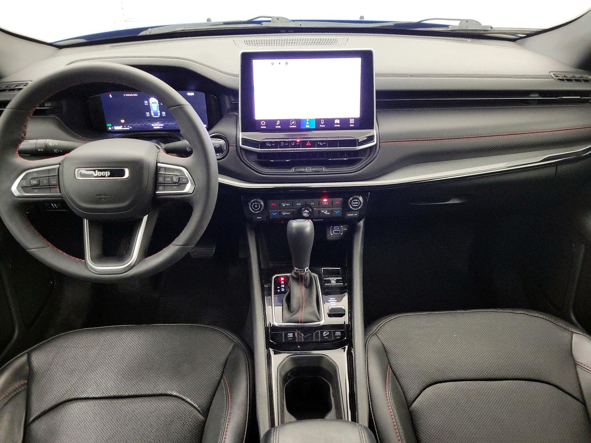 Thumbnail: 2023 Jeep Compass - 9