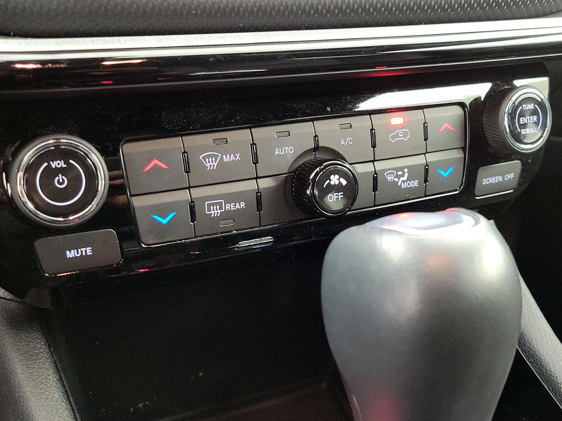 Thumbnail: 2023 Jeep Compass - 15