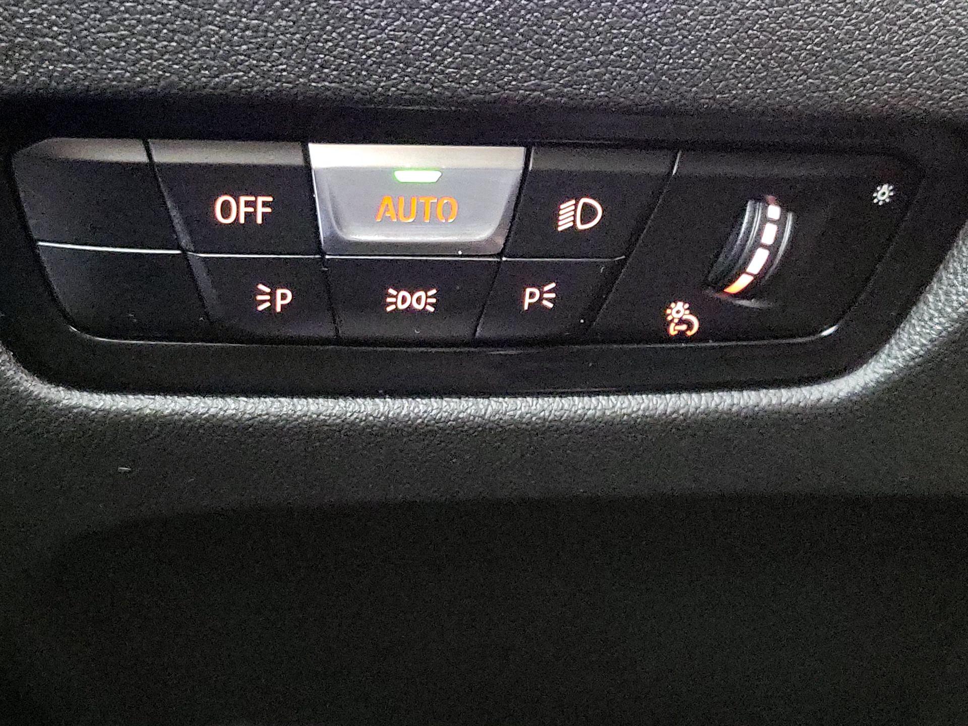 Thumbnail: 2023 BMW 3 Series - 13