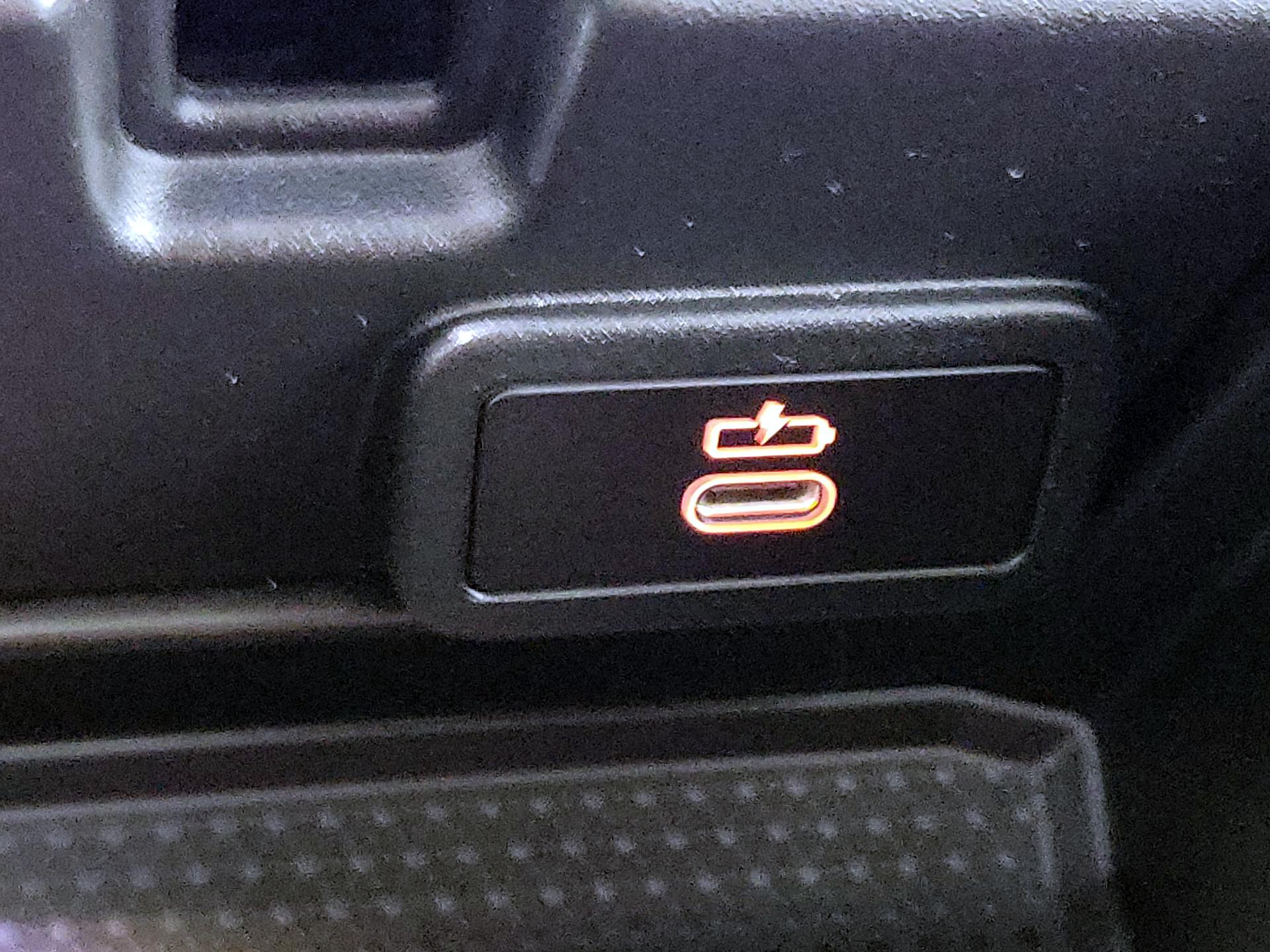 Thumbnail: 2023 BMW 3 Series - 19