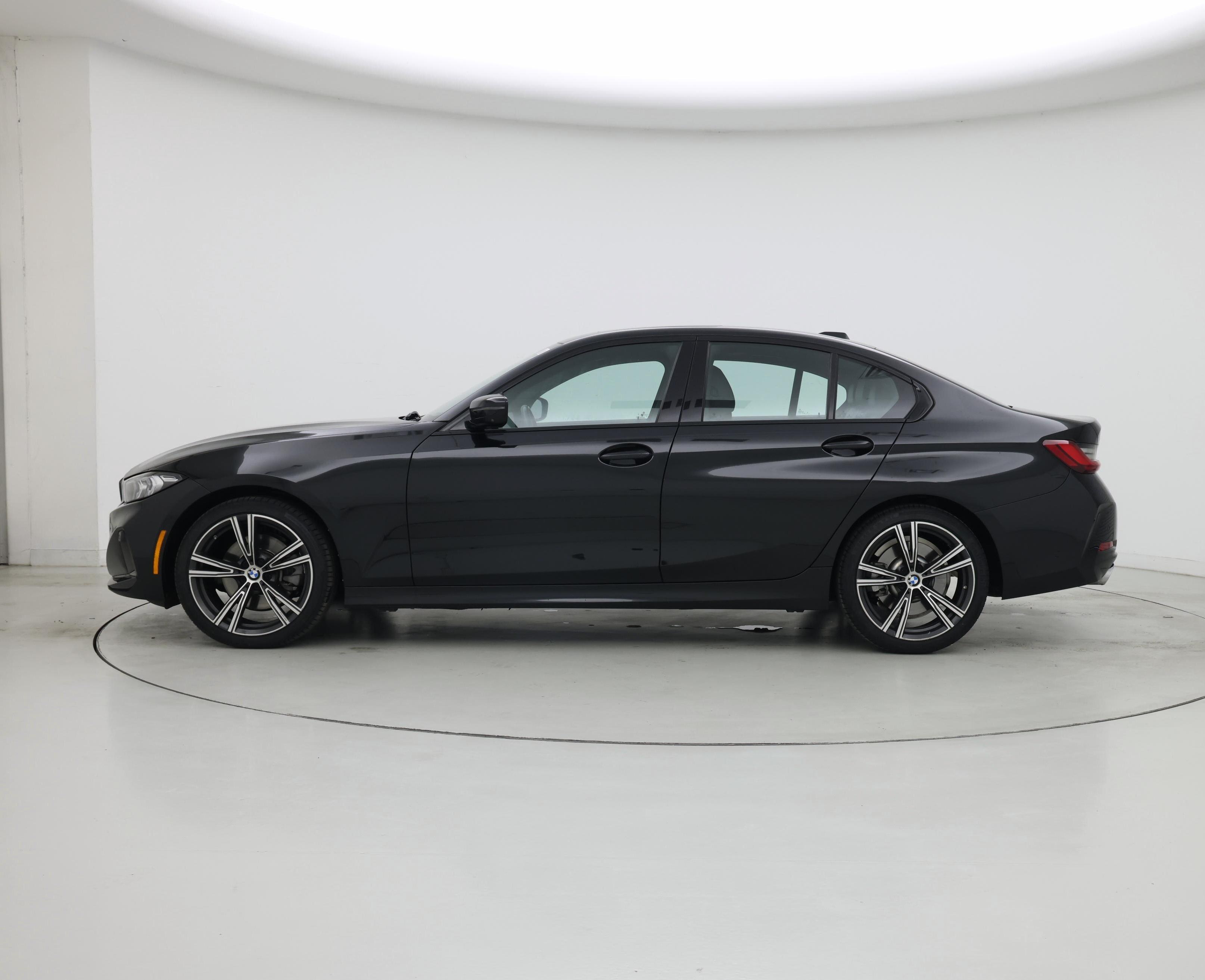 Thumbnail: 2023 BMW 3 Series - 3