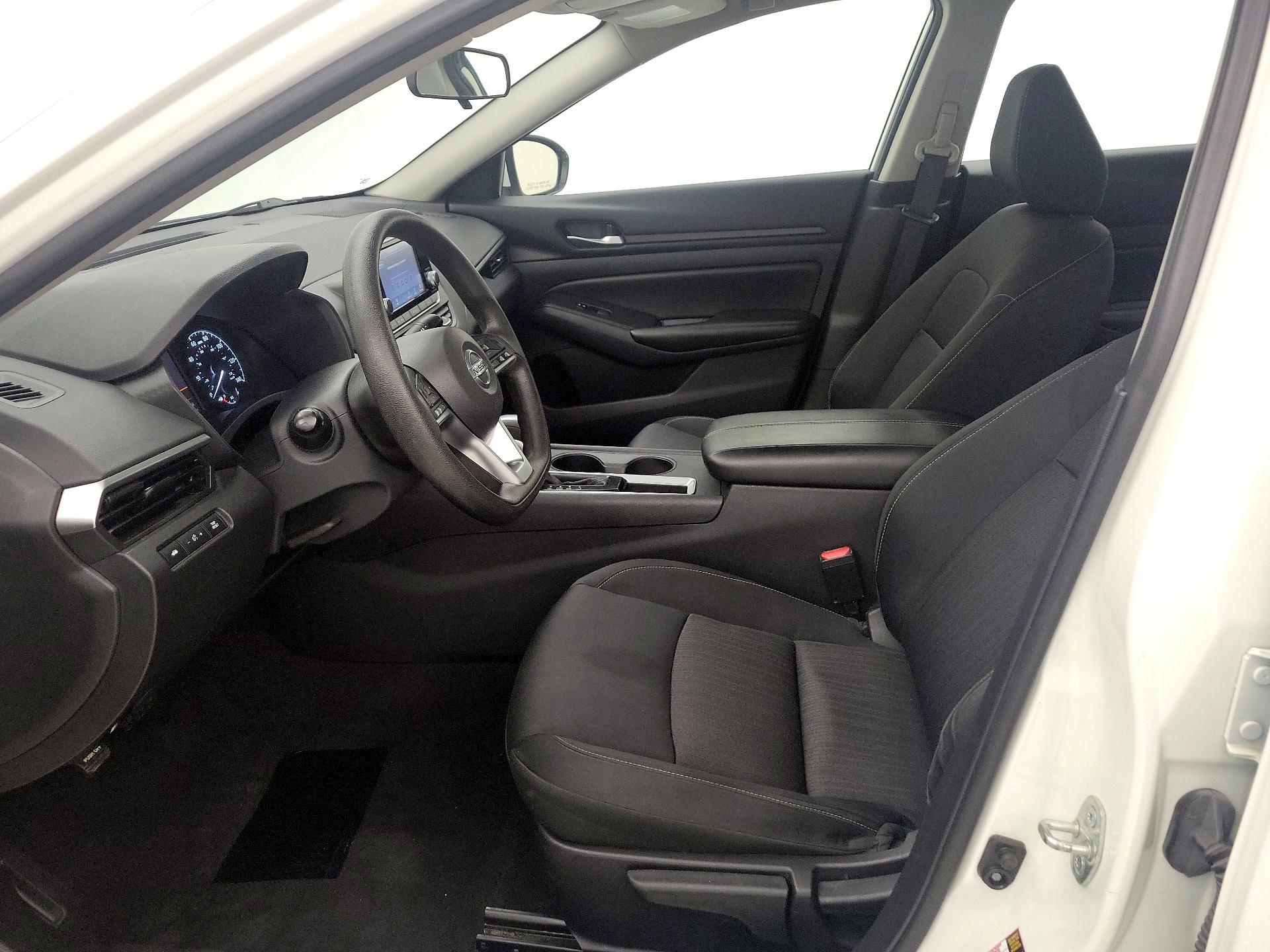 Thumbnail: 2022 Nissan Altima - 11