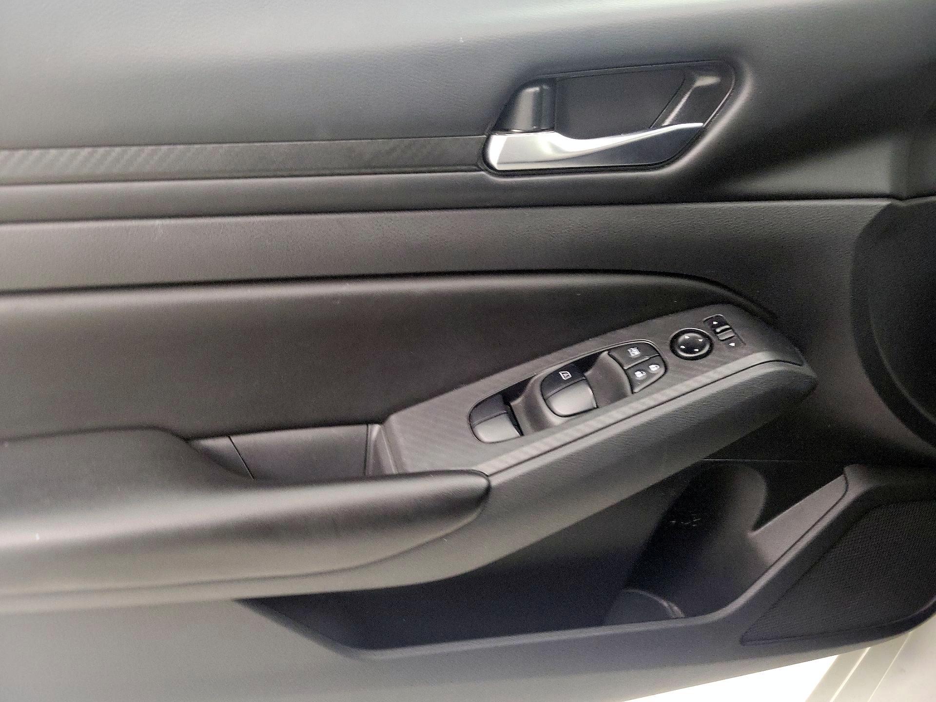 Thumbnail: 2022 Nissan Altima - 12