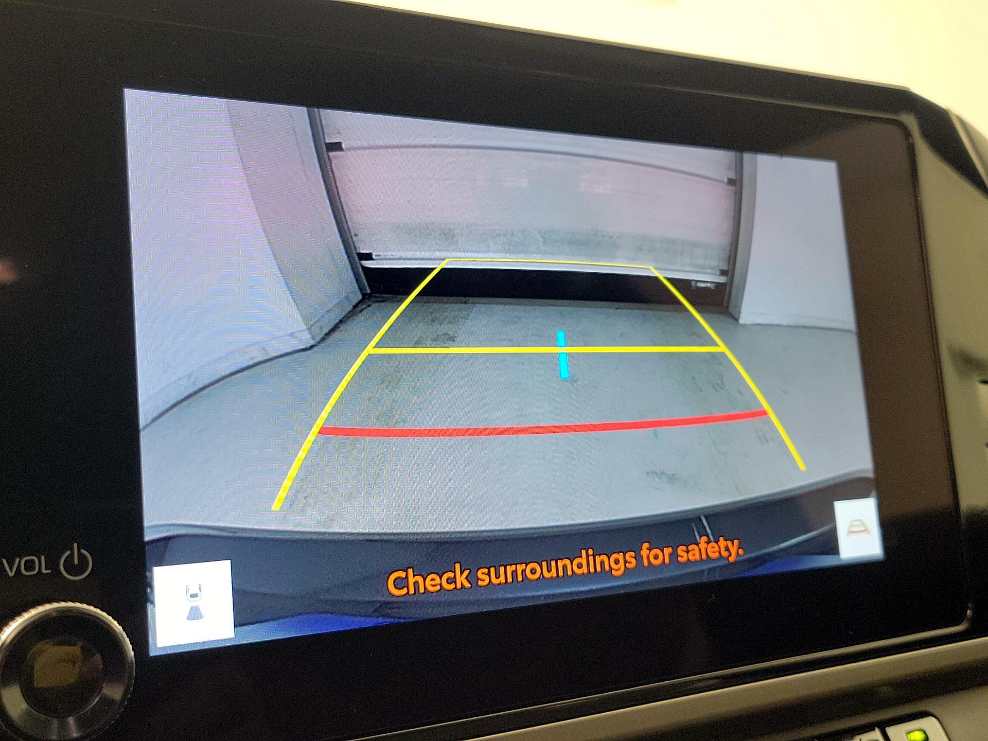 Thumbnail: 2025 Toyota Camry - 14