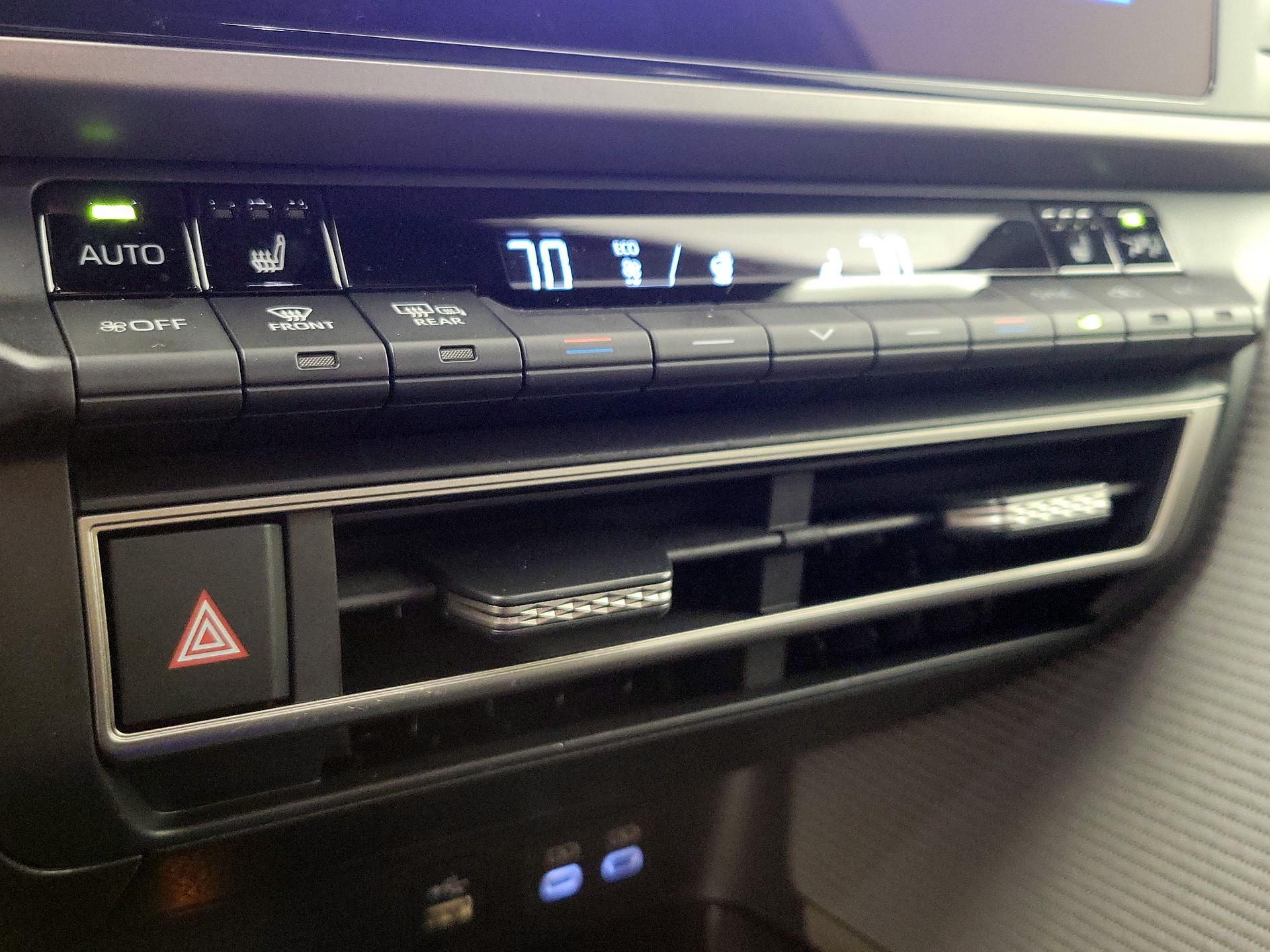 Thumbnail: 2025 Toyota Camry - 16