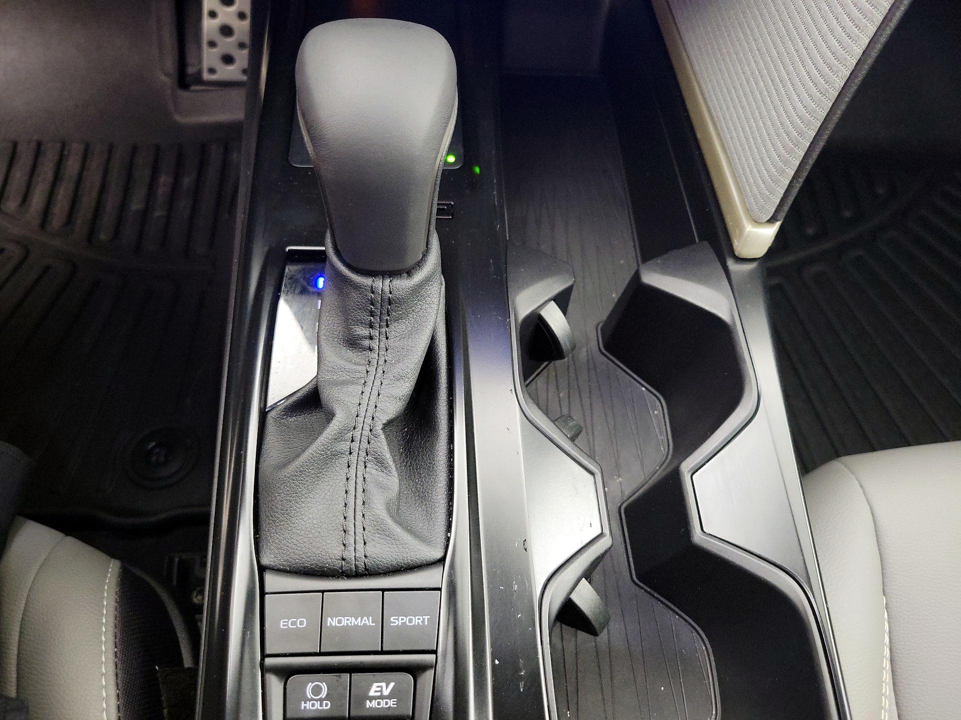 Thumbnail: 2025 Toyota Camry - 17