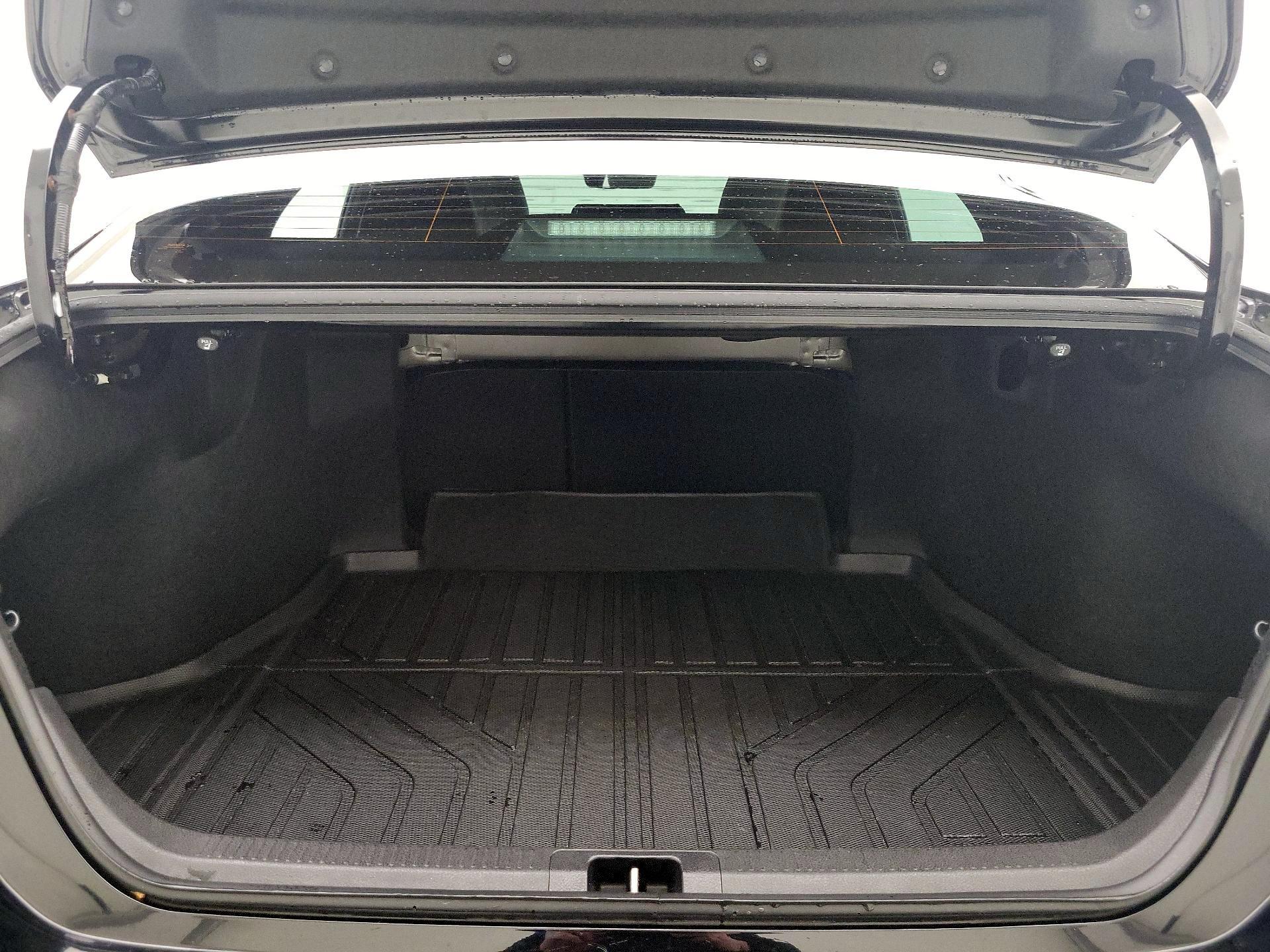 Thumbnail: 2025 Toyota Camry - 20