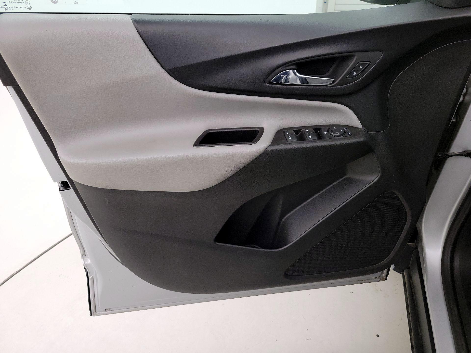 Thumbnail: 2020 Chevrolet Equinox - 12