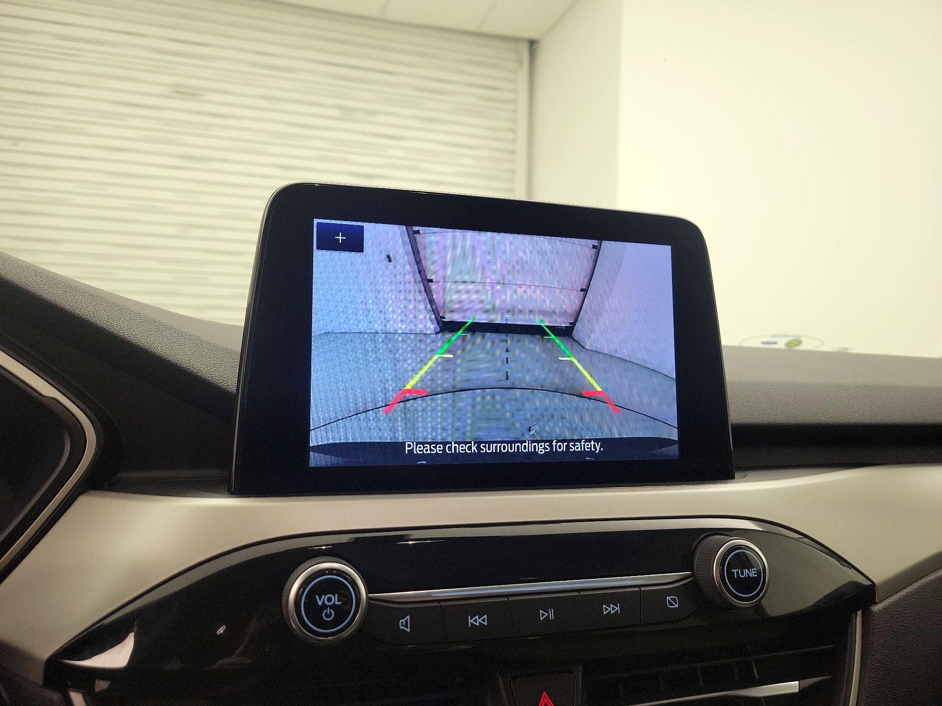 Thumbnail: 2021 Ford Escape - 15