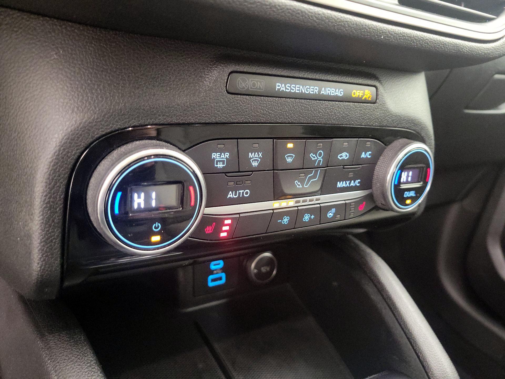 Thumbnail: 2021 Ford Escape - 17