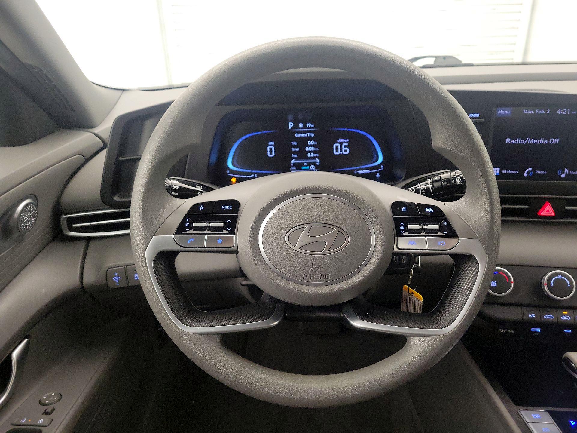 Thumbnail: 2024 Hyundai Elantra - 10