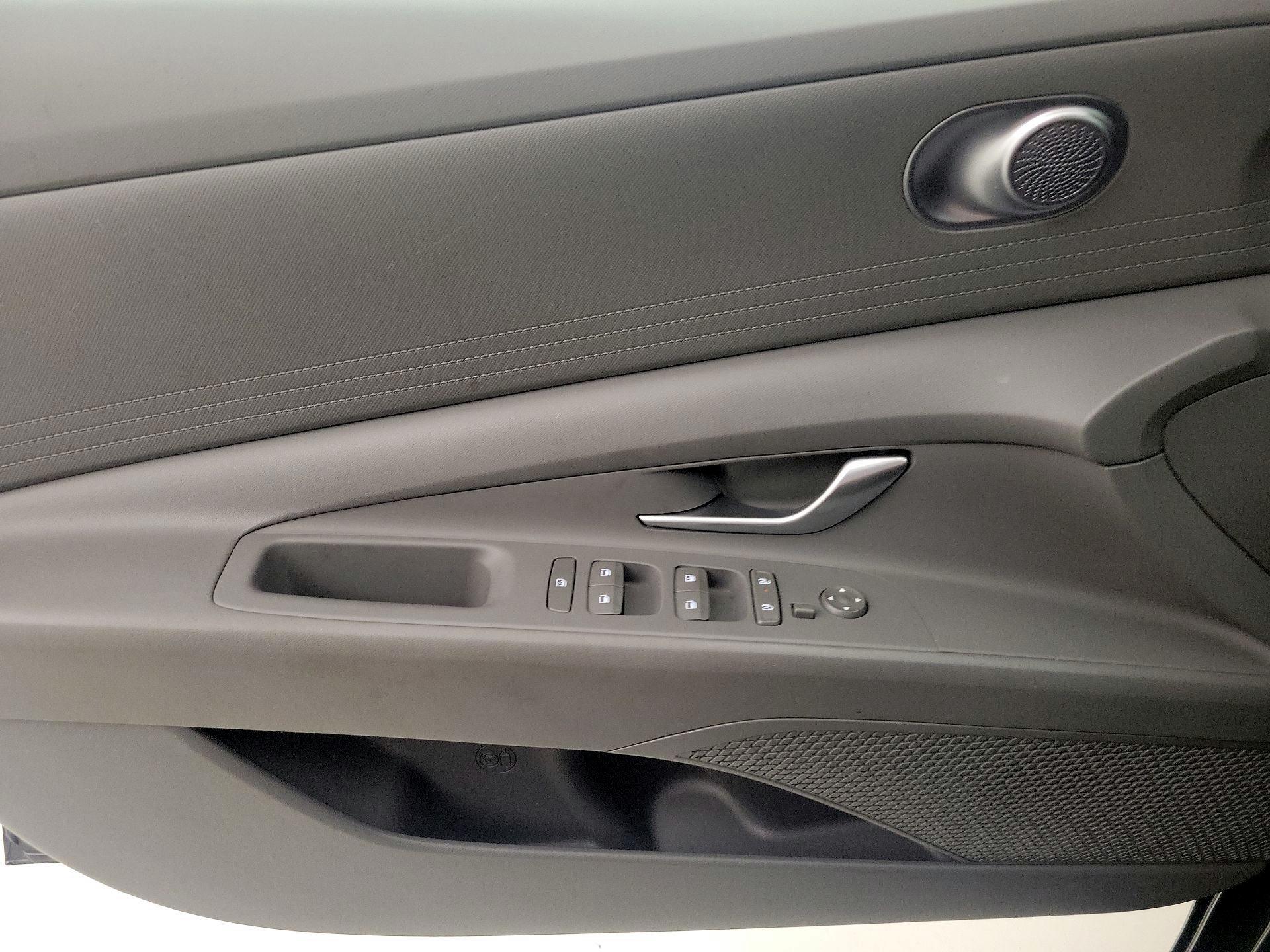 Thumbnail: 2024 Hyundai Elantra - 12