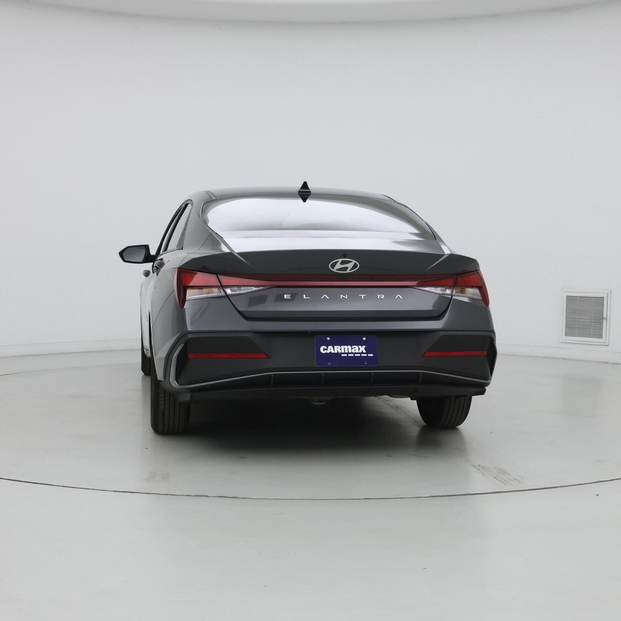 Thumbnail: 2024 Hyundai Elantra - 6