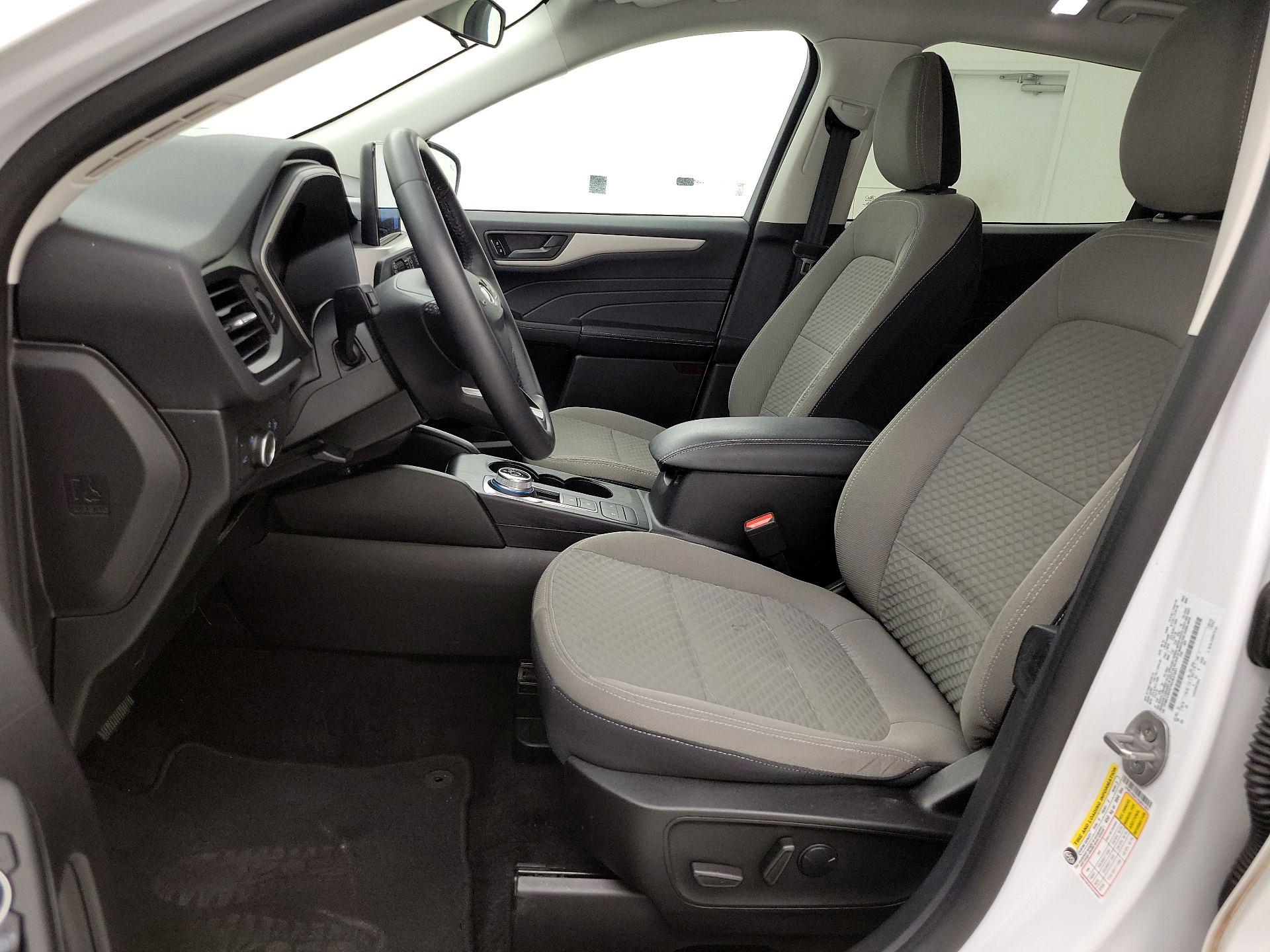 Thumbnail: 2022 Ford Escape - 11