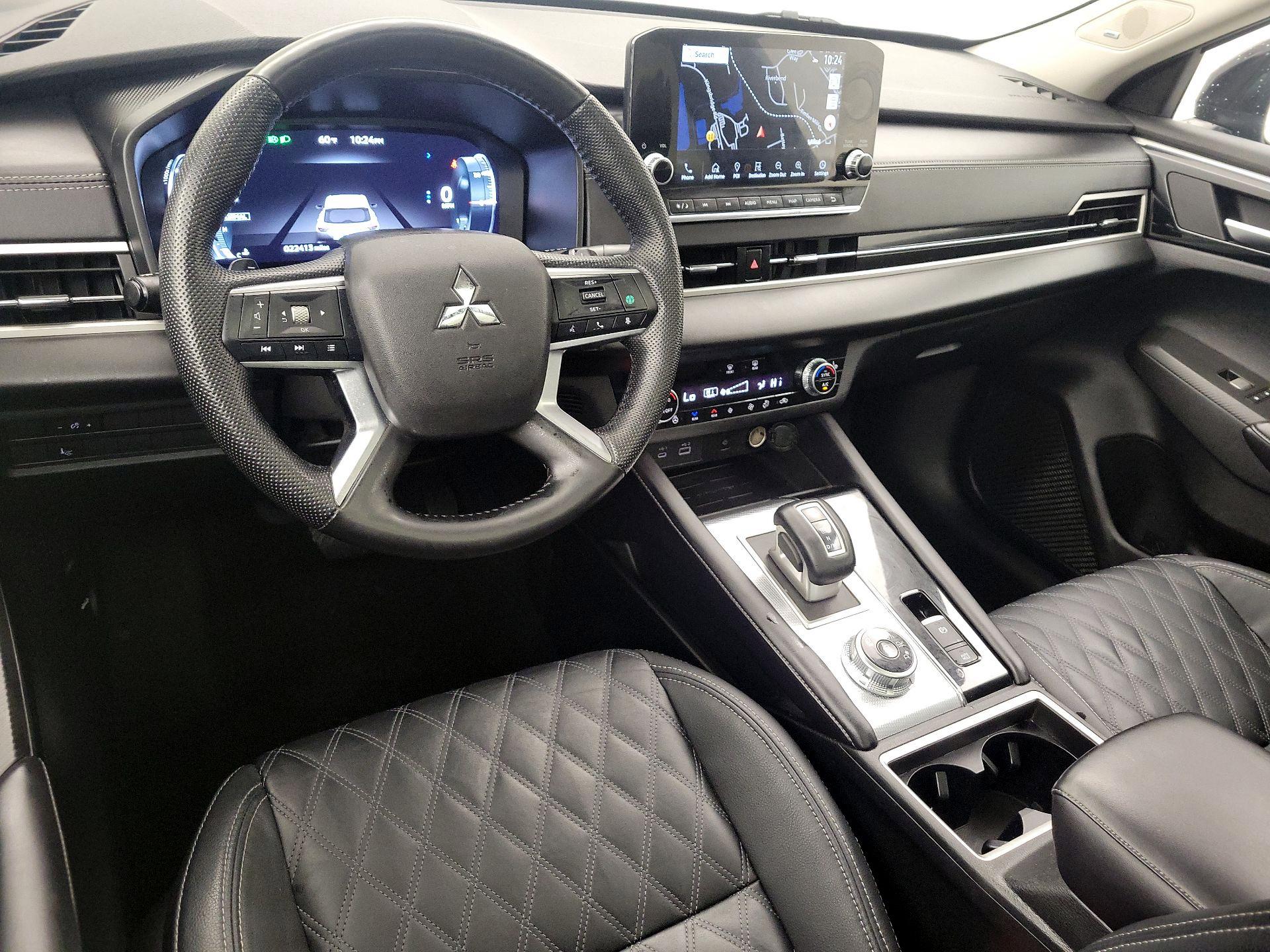 Thumbnail: 2024 Mitsubishi Outlander - 9