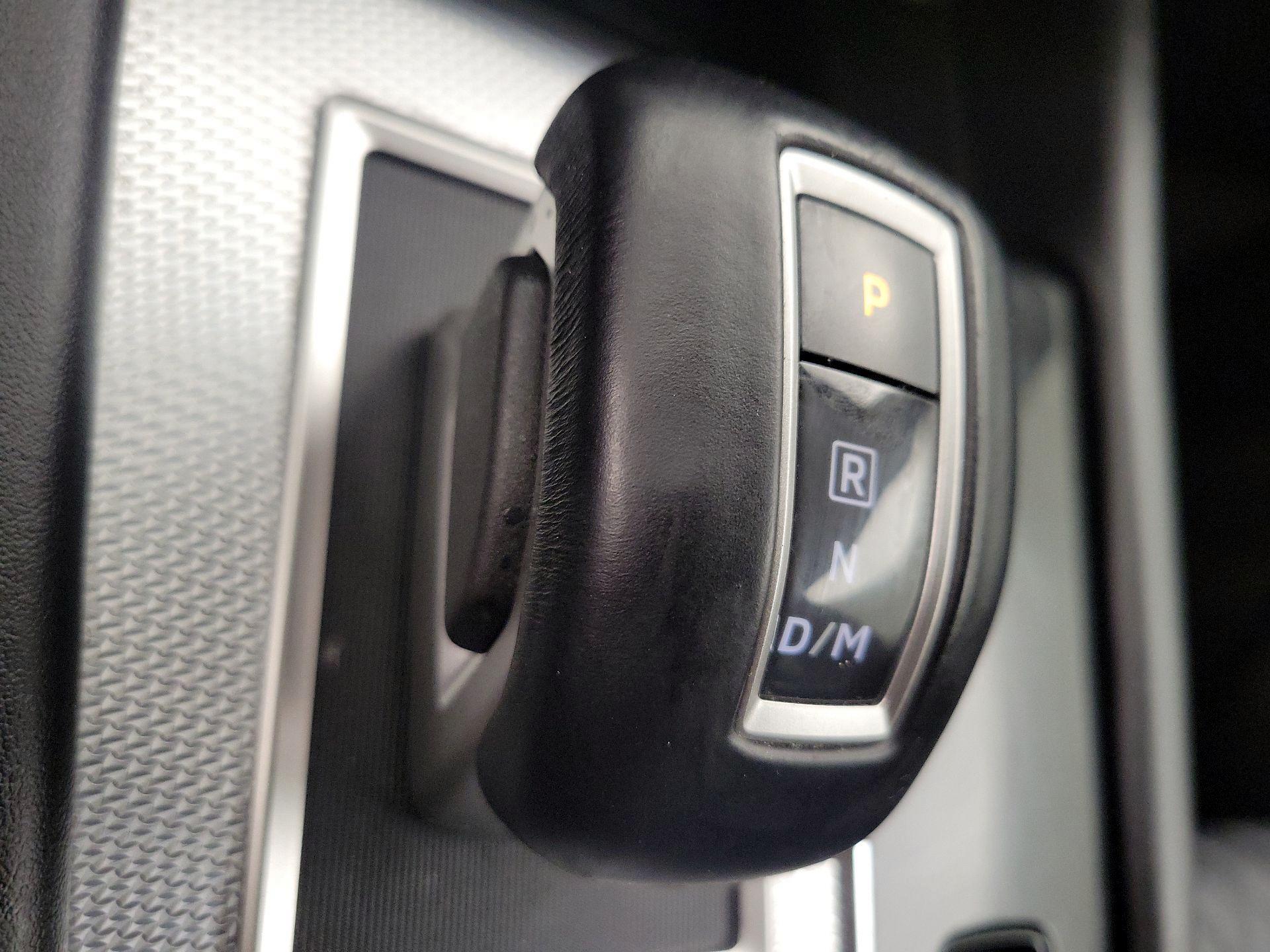 Thumbnail: 2024 Mitsubishi Outlander - 18