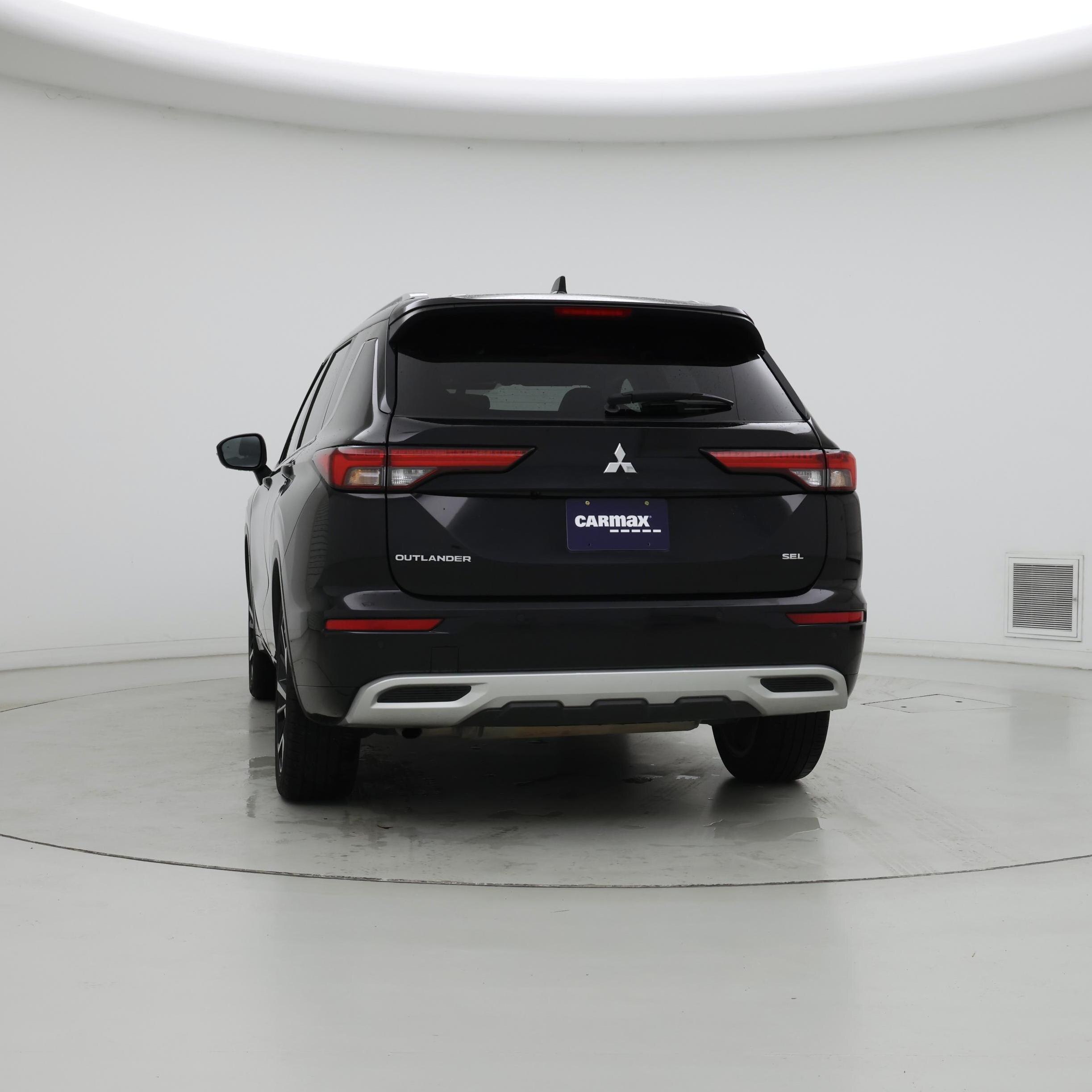 Thumbnail: 2024 Mitsubishi Outlander - 6