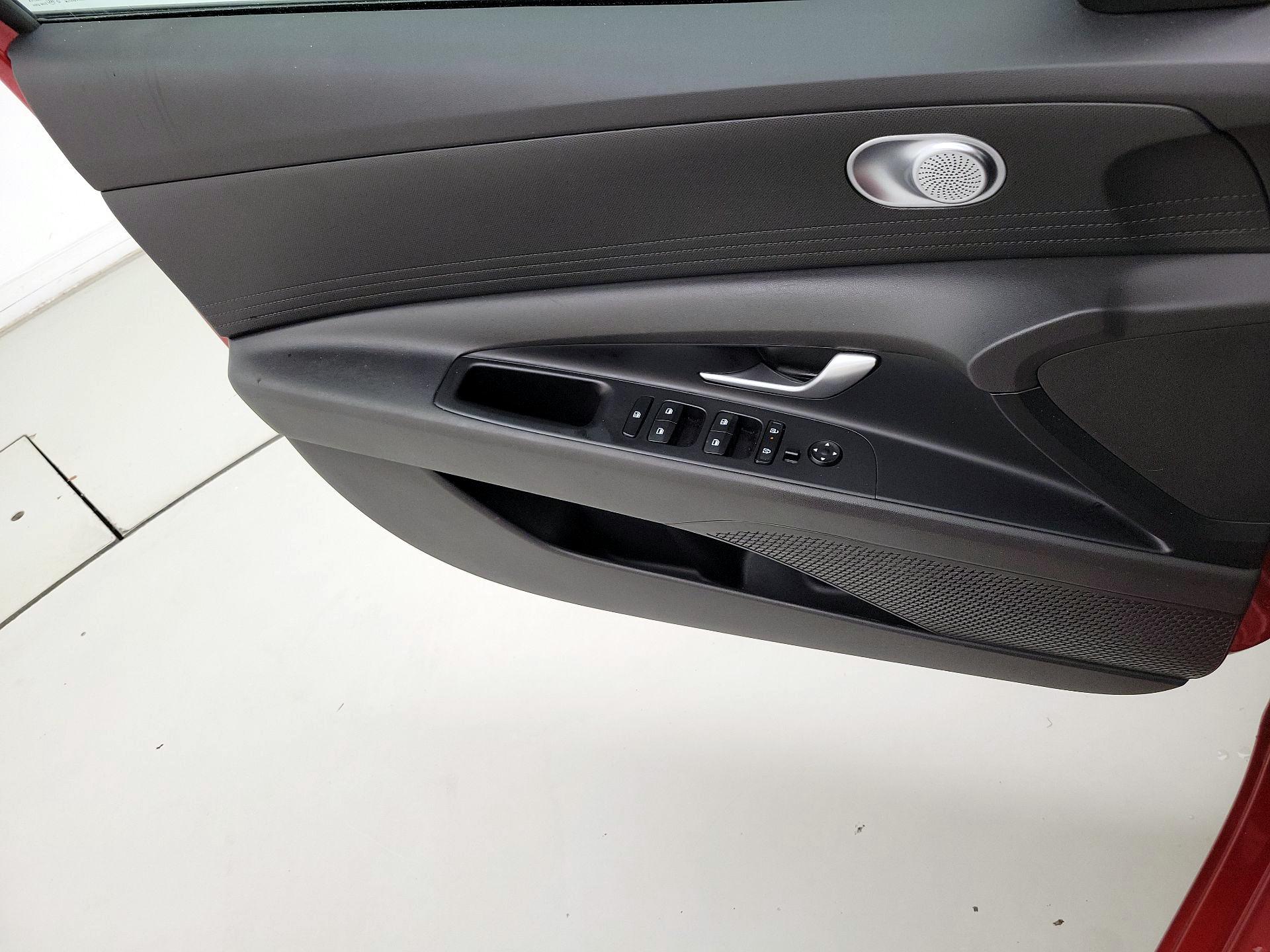 Thumbnail: 2024 Hyundai Elantra - 12