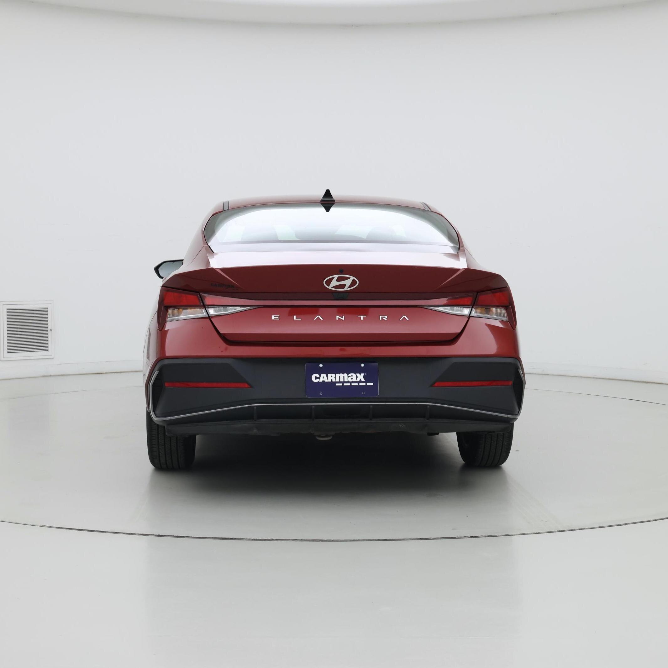 Thumbnail: 2024 Hyundai Elantra - 6