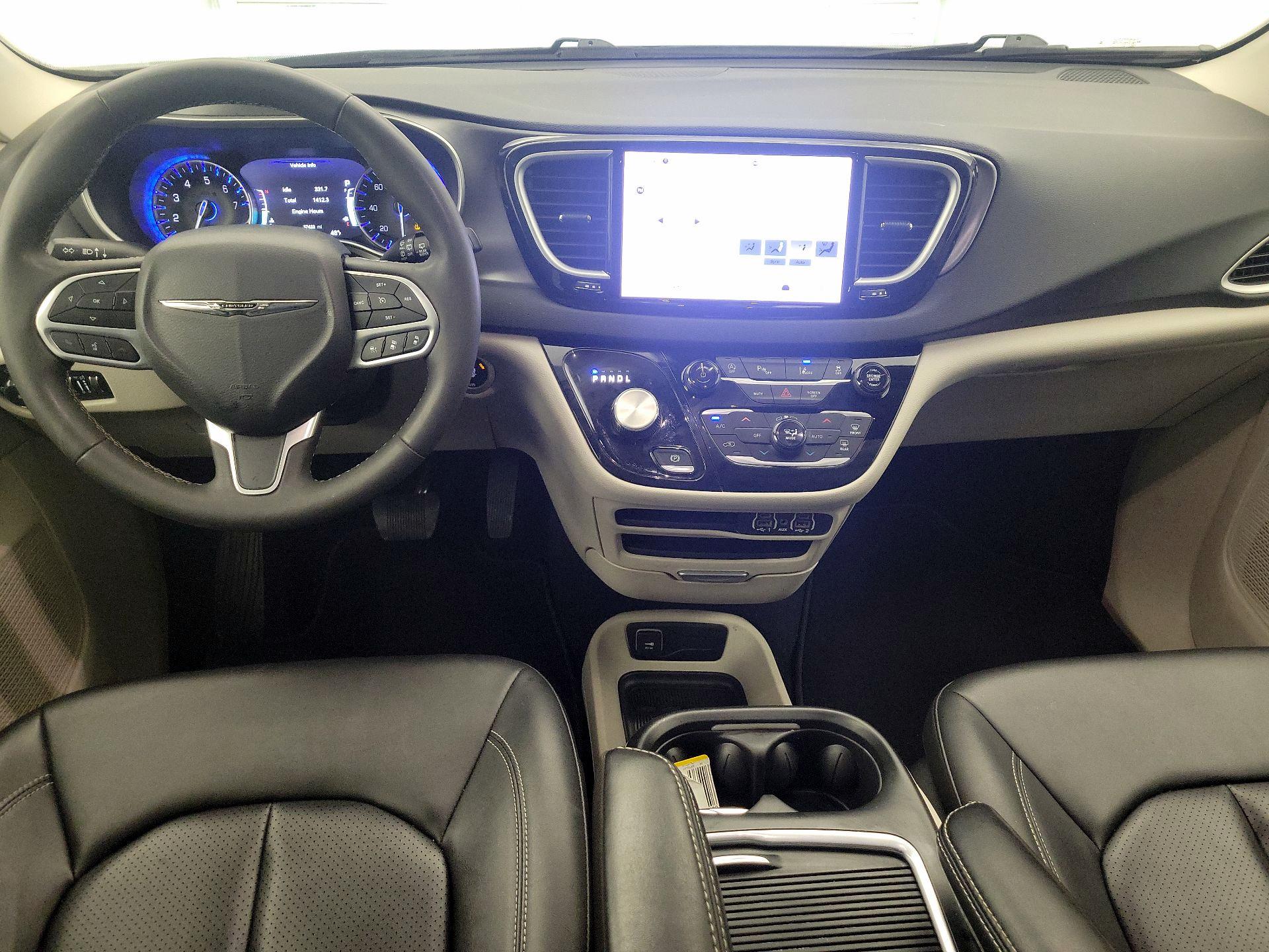 Thumbnail: 2024 Chrysler Pacifica - 9