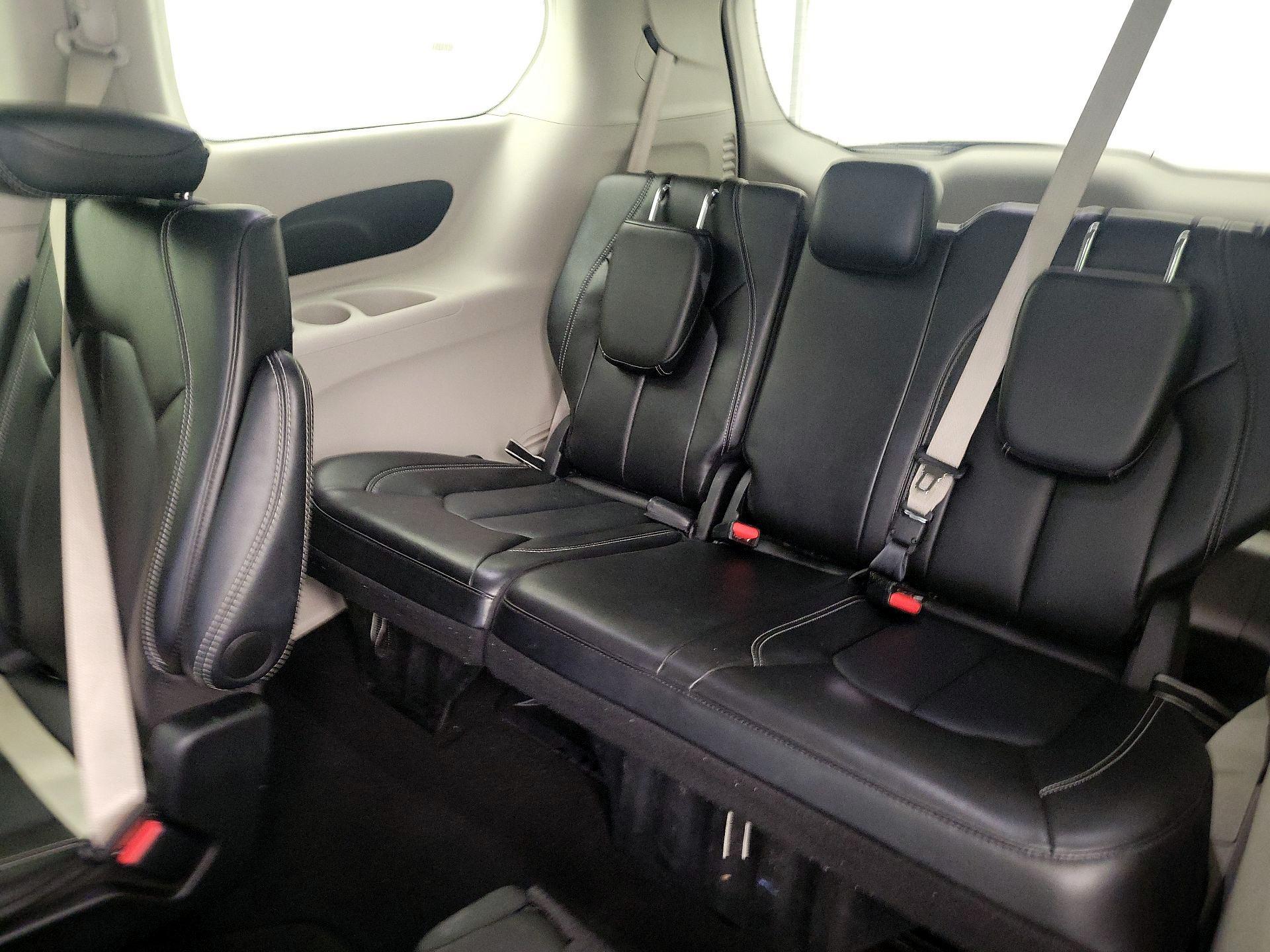 Thumbnail: 2024 Chrysler Pacifica - 19