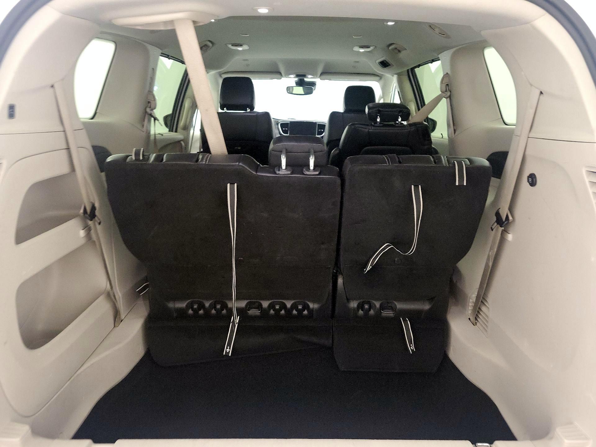 Thumbnail: 2024 Chrysler Pacifica - 20