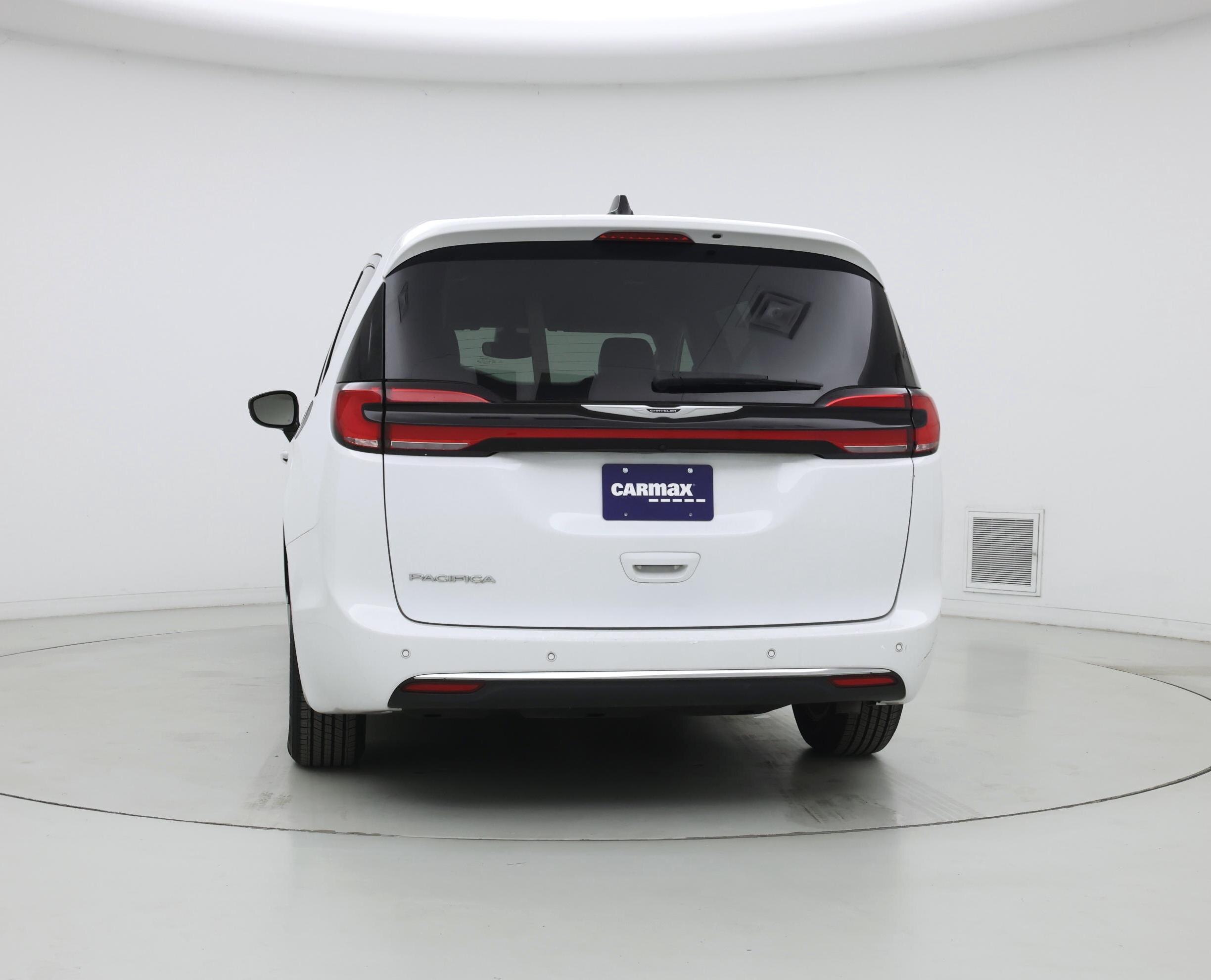 Thumbnail: 2024 Chrysler Pacifica - 6