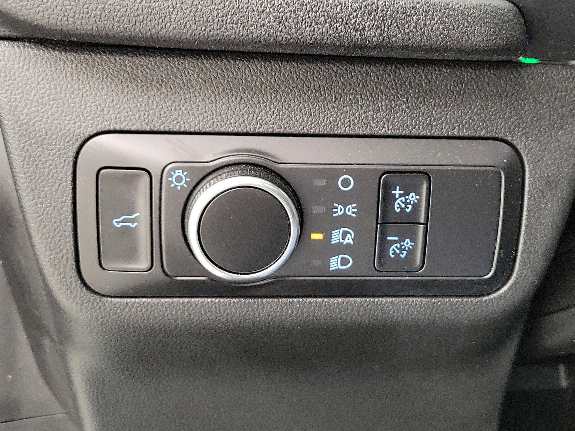 Thumbnail: 2022 Ford Escape - 13