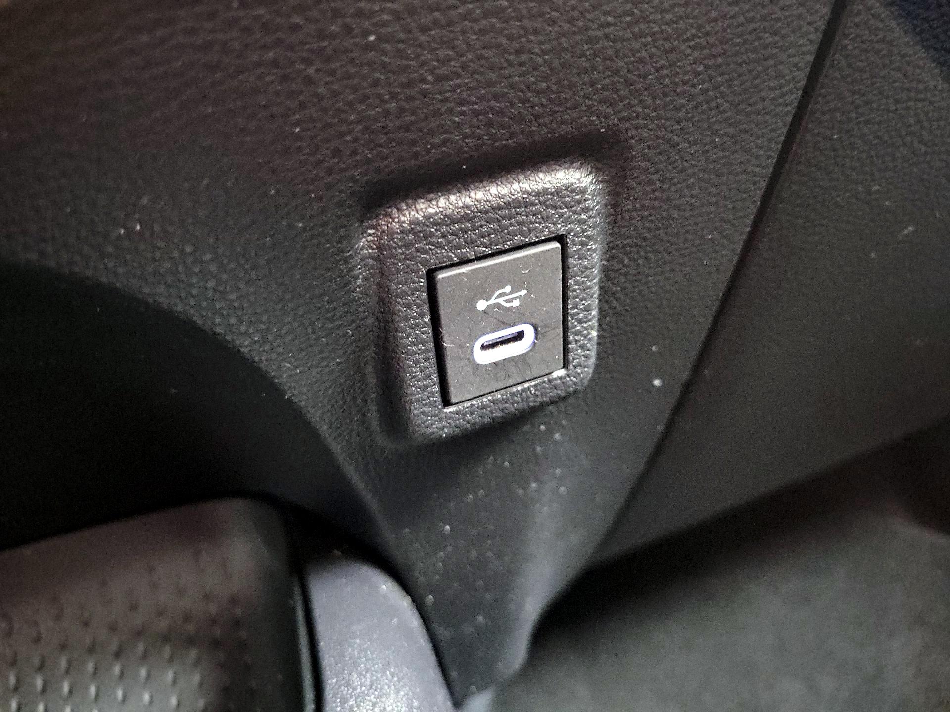 Thumbnail: 2025 Toyota Corolla - 18