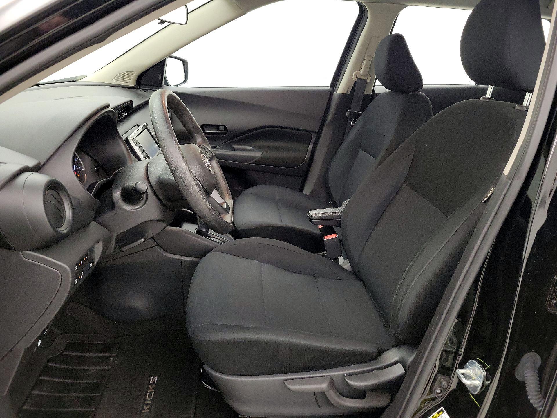 Thumbnail: 2023 Nissan Kicks - 11