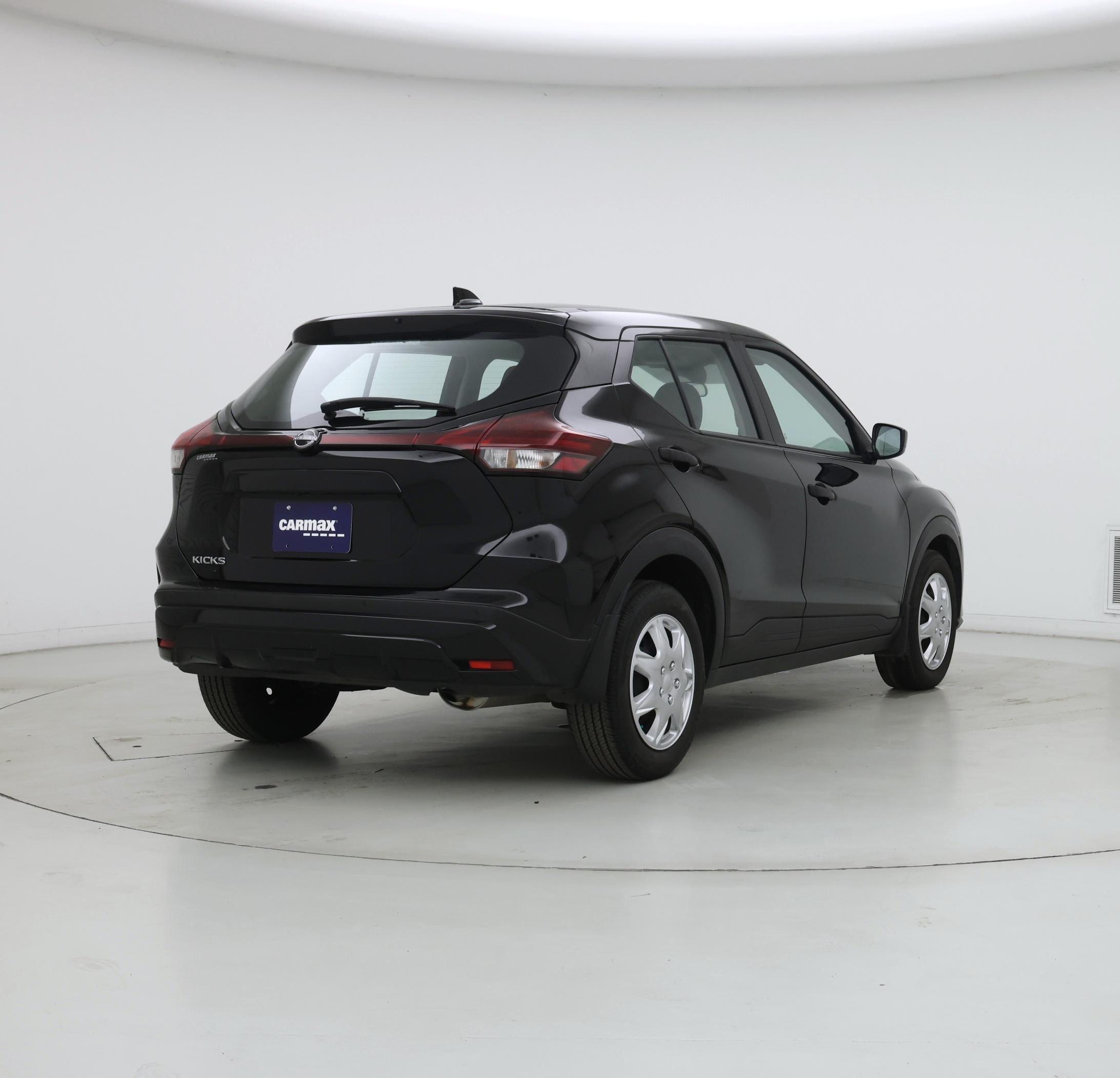 Thumbnail: 2023 Nissan Kicks - 8