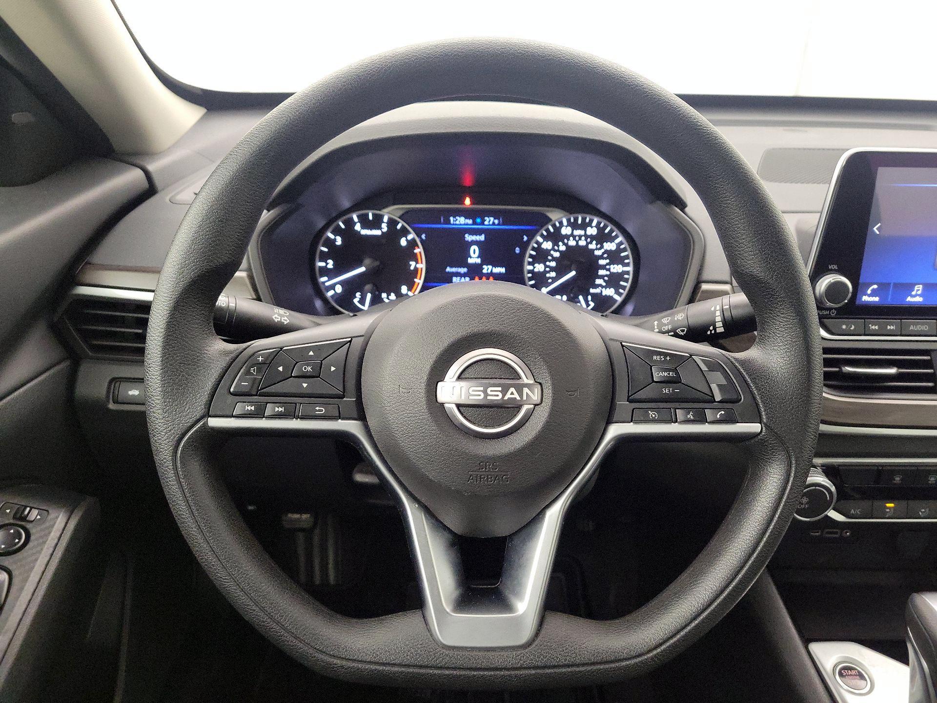 Thumbnail: 2024 Nissan Altima - 10