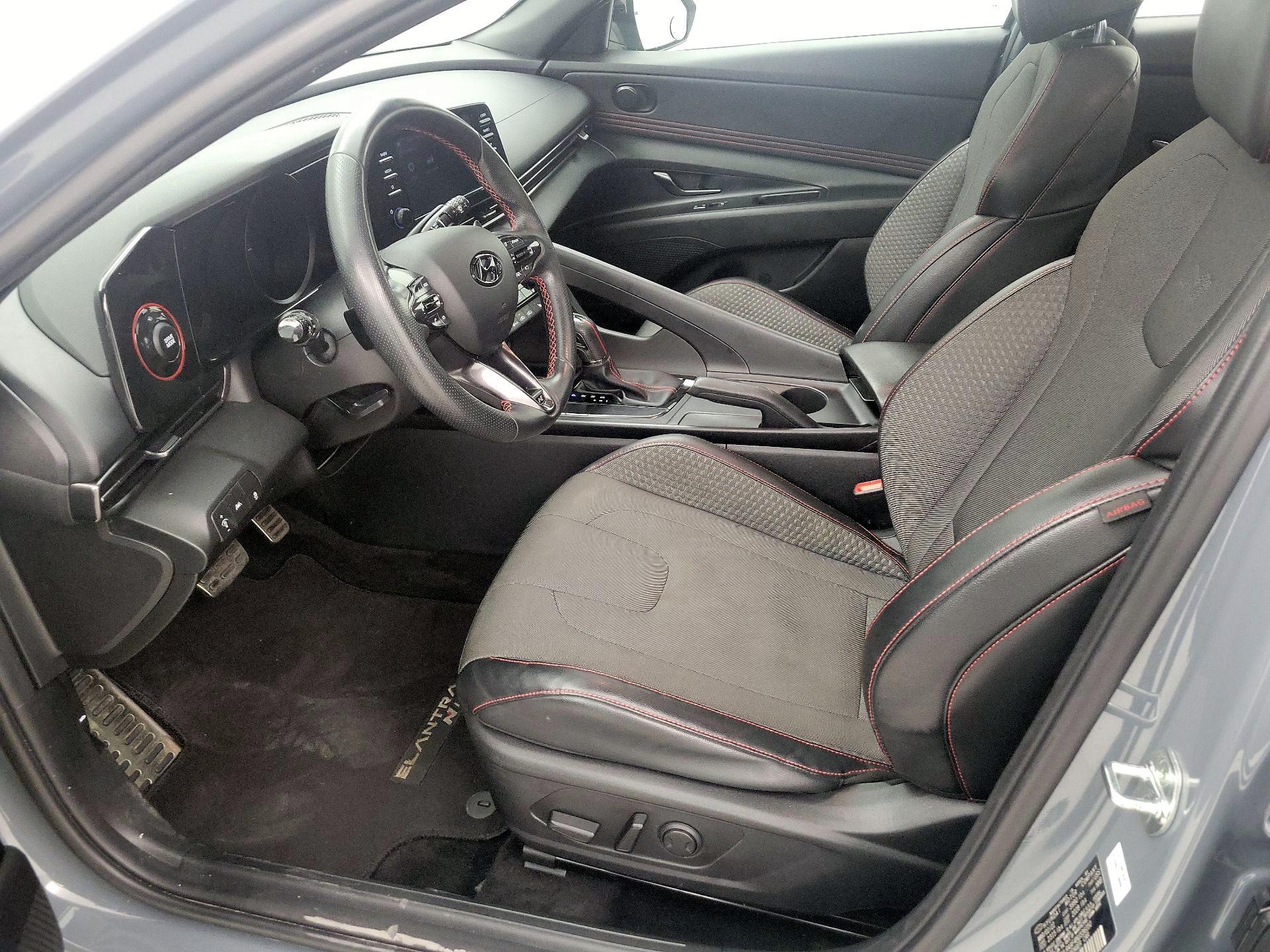 Thumbnail: 2022 Hyundai Elantra - 11