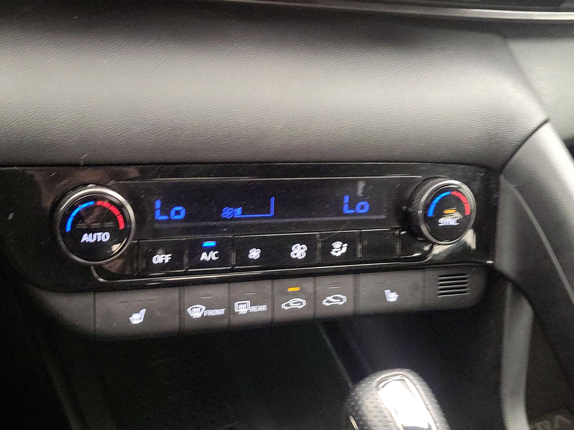 Thumbnail: 2022 Hyundai Elantra - 16