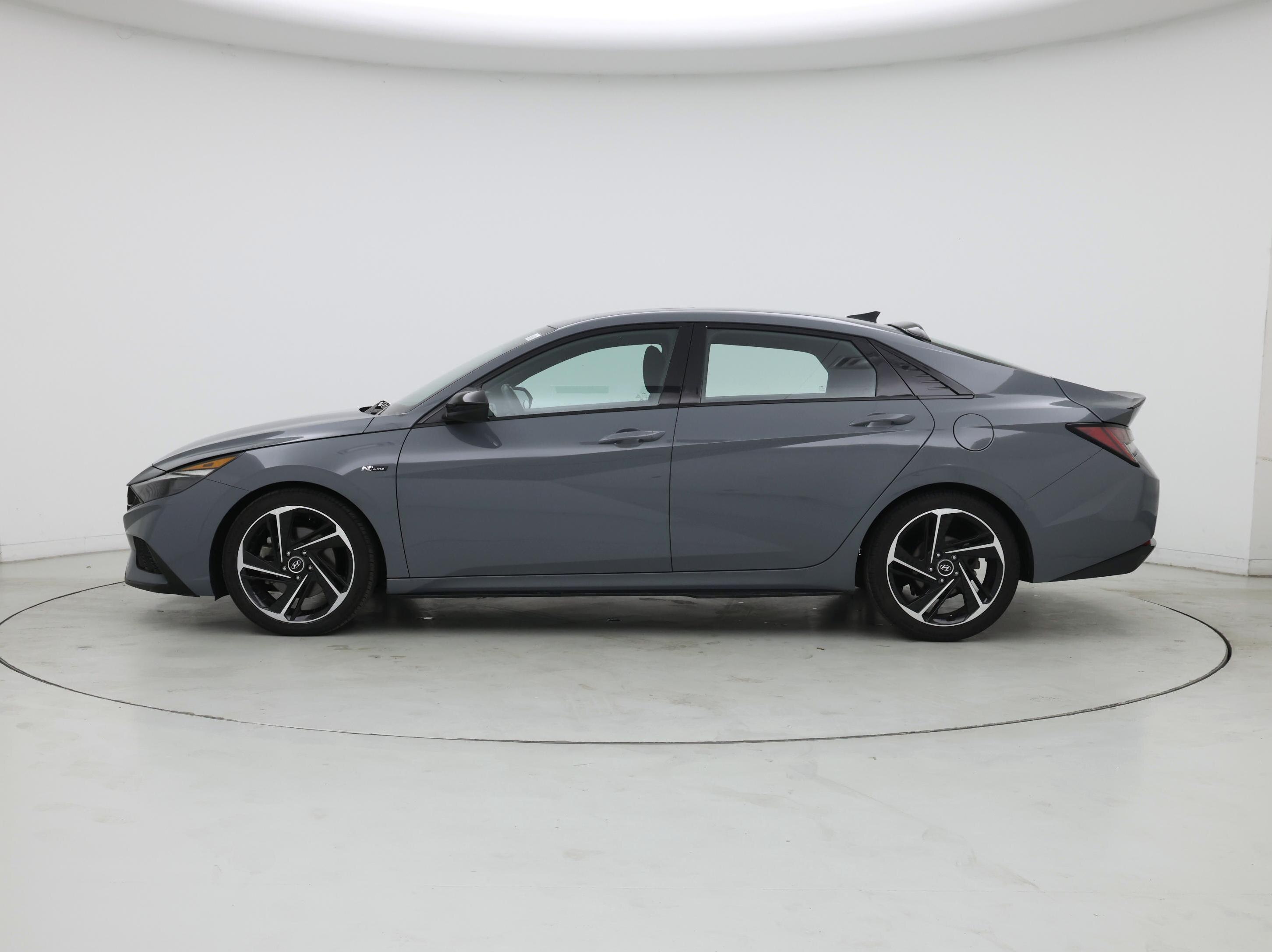 Thumbnail: 2022 Hyundai Elantra - 3